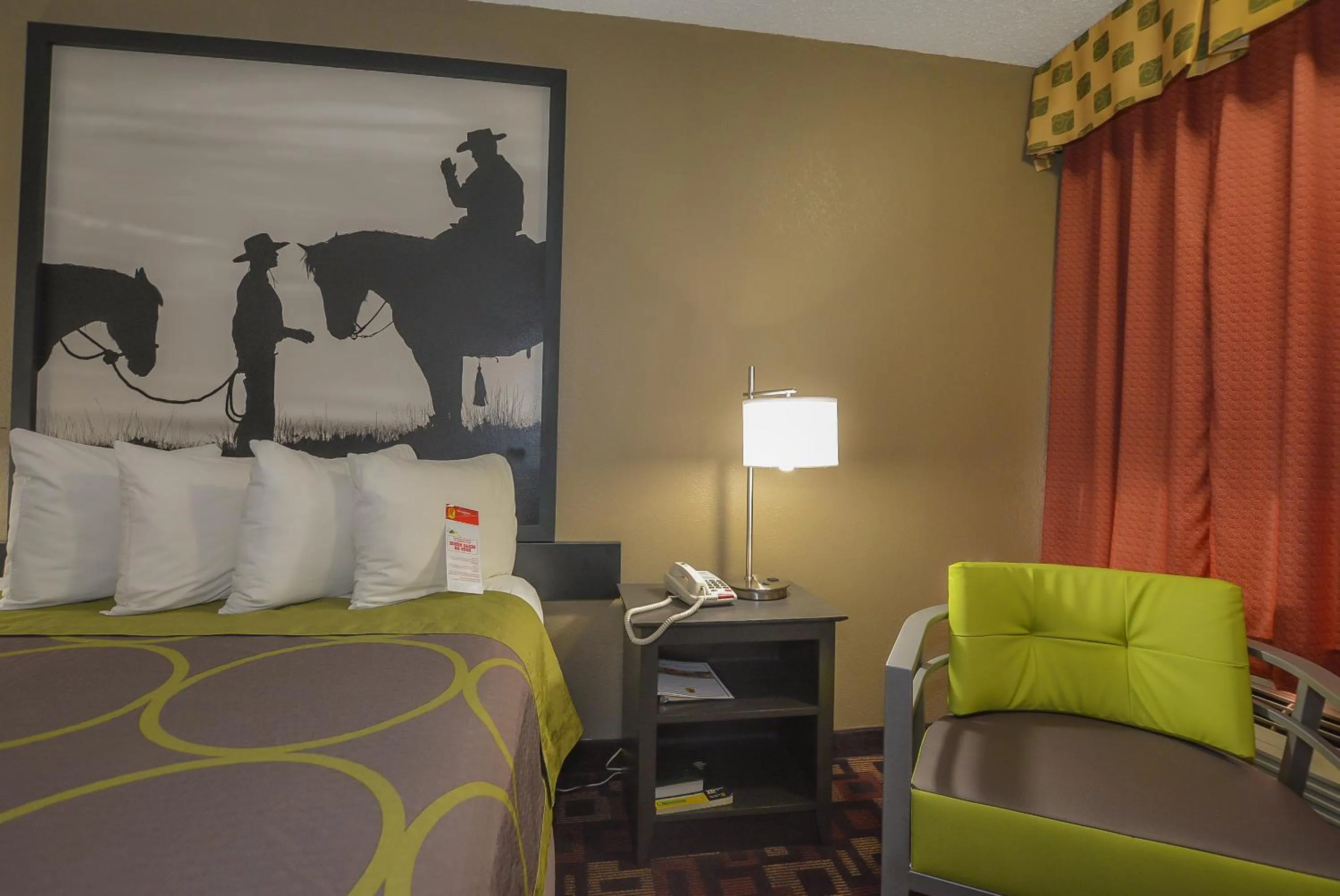 Bedroom, Seating Area in Super 8 by Wyndham Norman