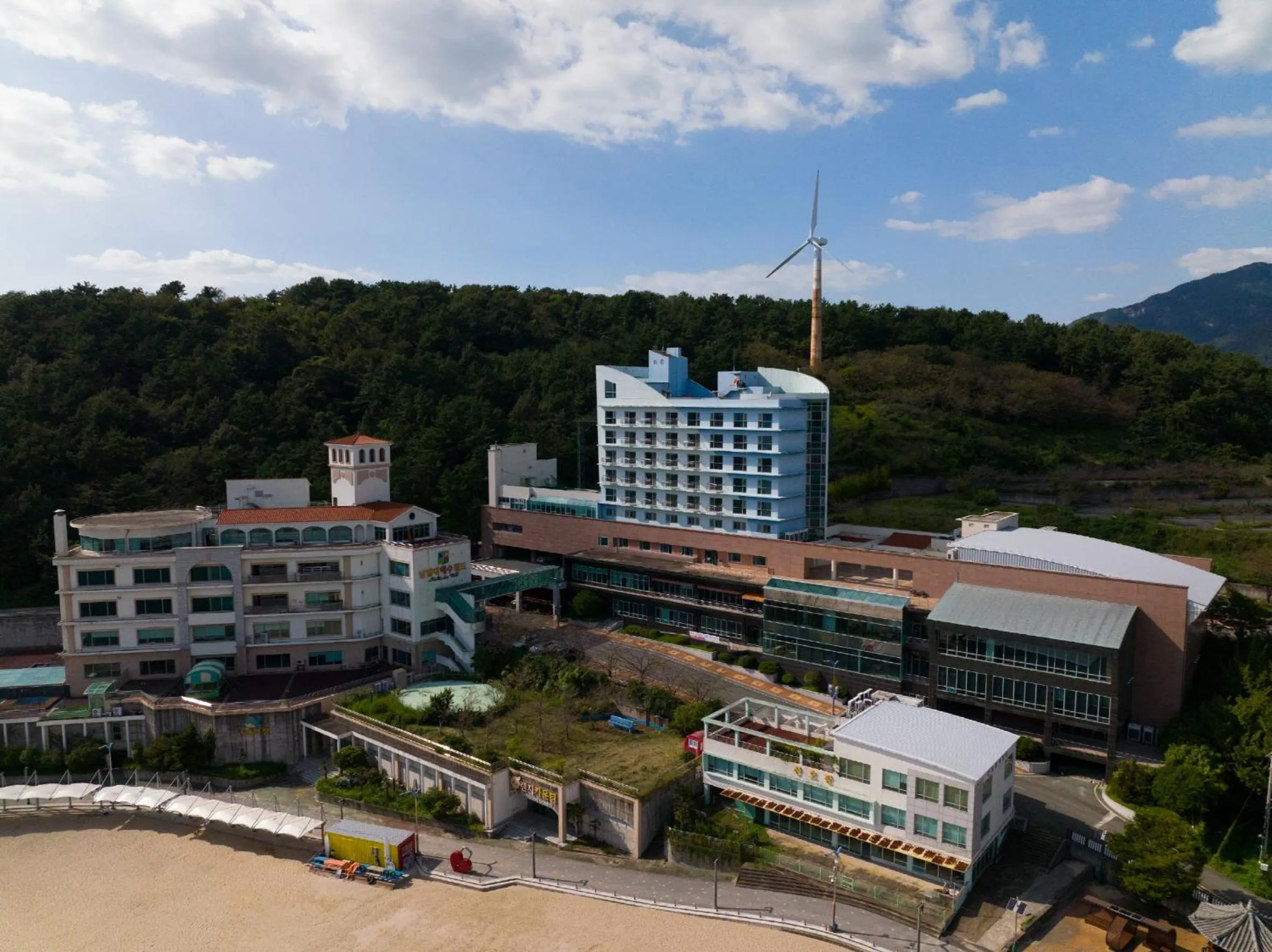 Property building in Namiltte Resort