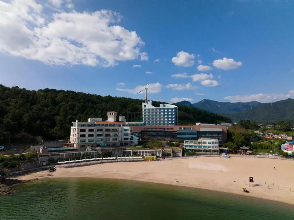 Property building in Namiltte Resort