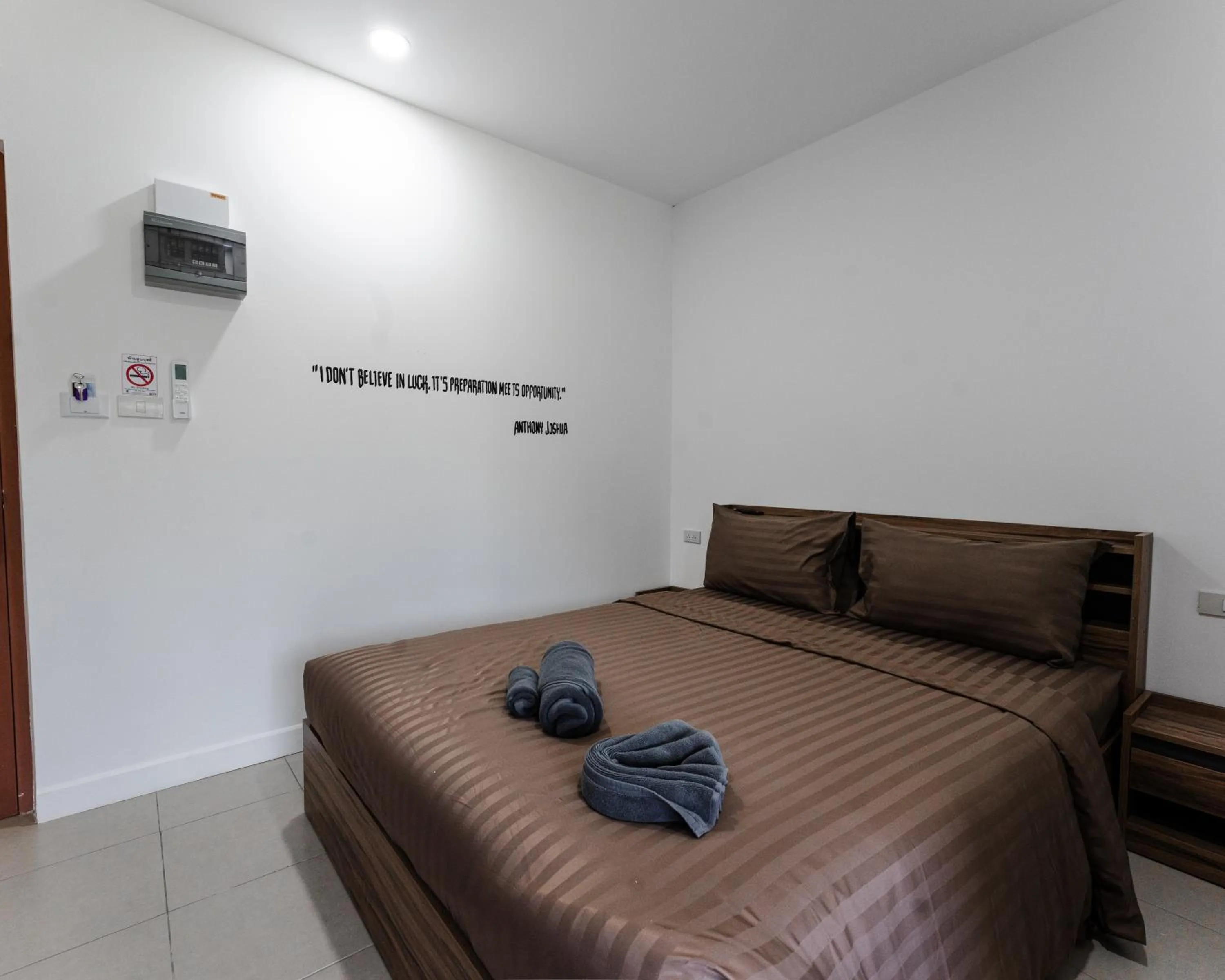 Bed in Apollo Hotel Chalong