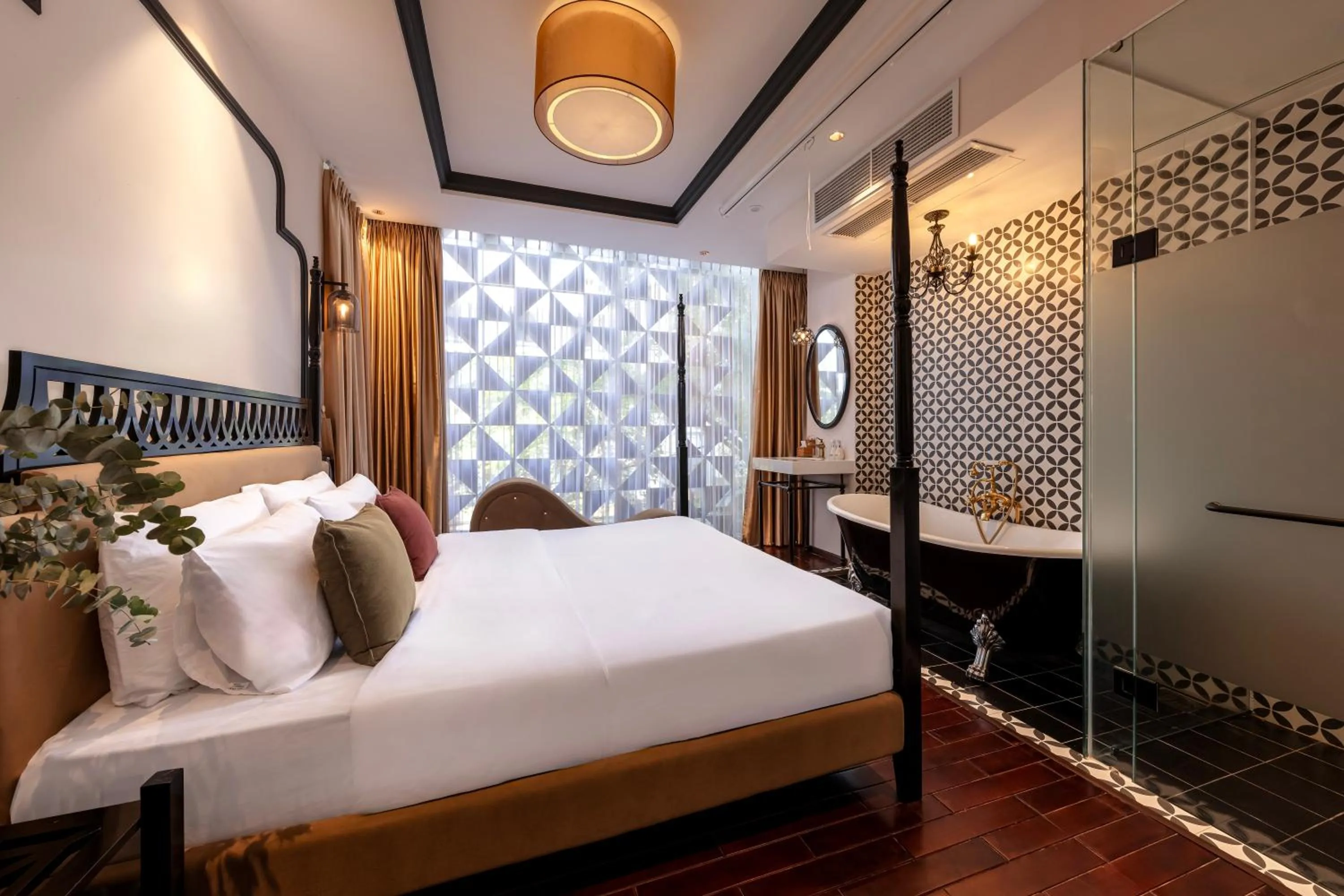 Bed in Secret Garden Hotel