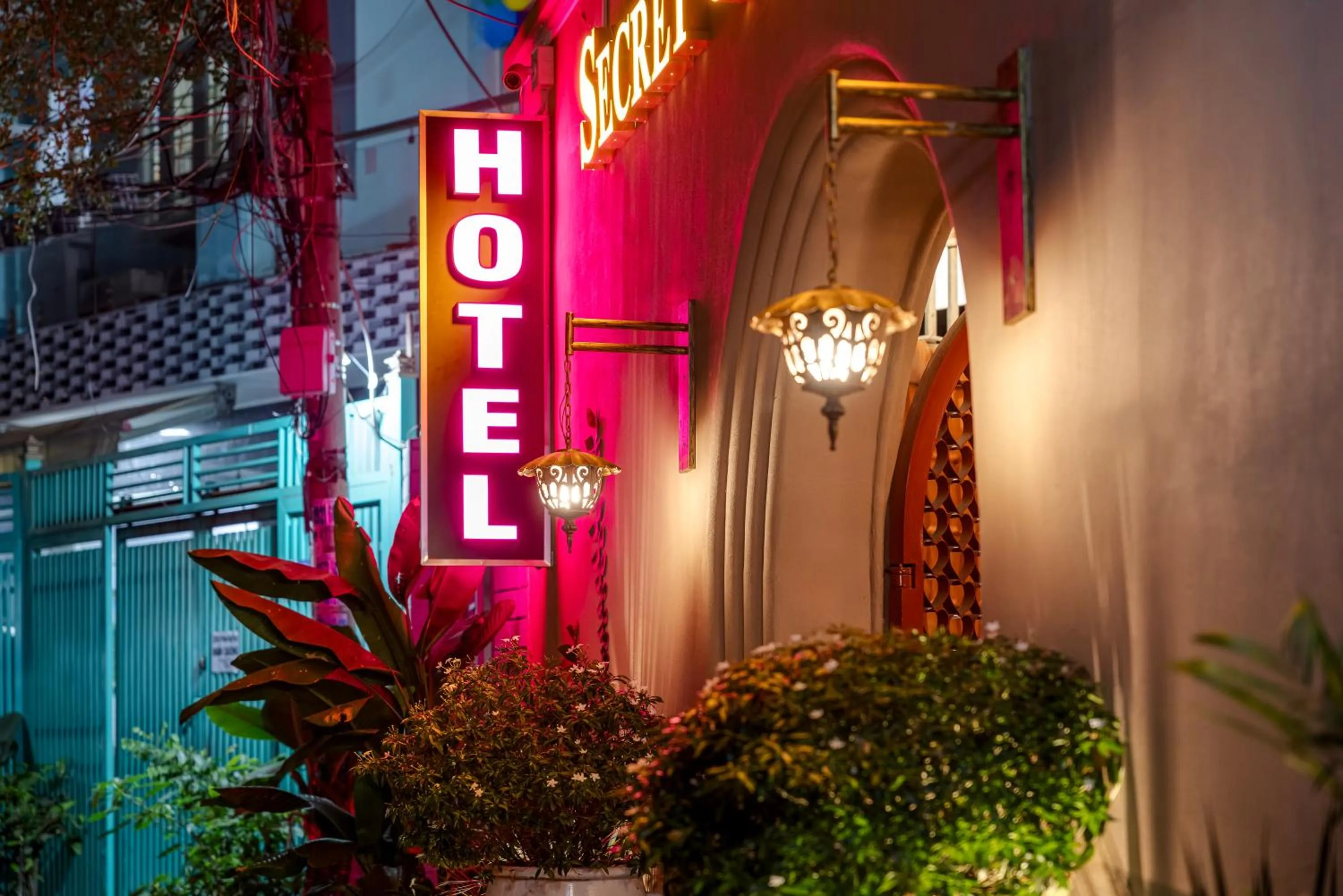 Facade/entrance in Secret Garden Hotel