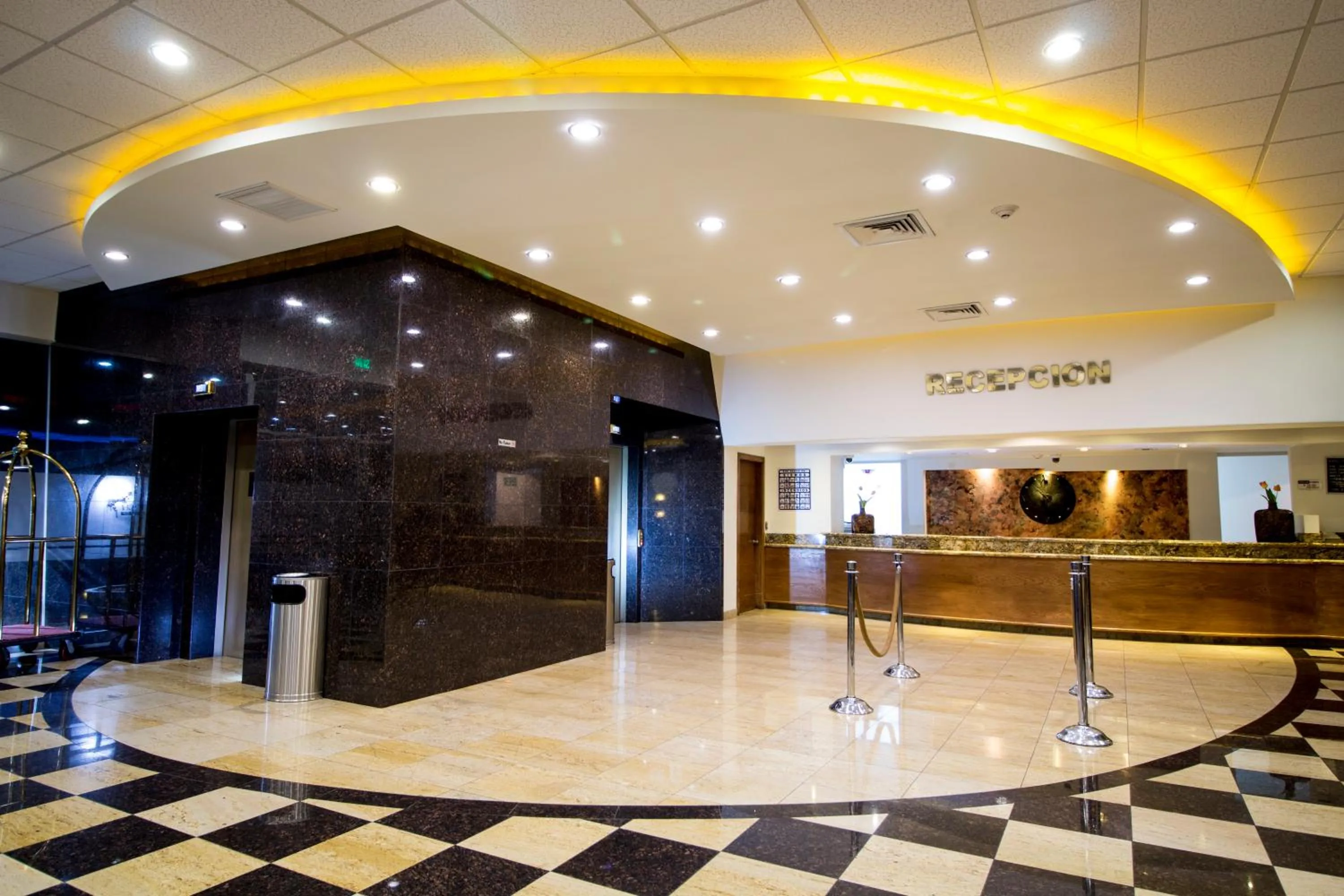 Lobby or reception in Hotel Ticuán