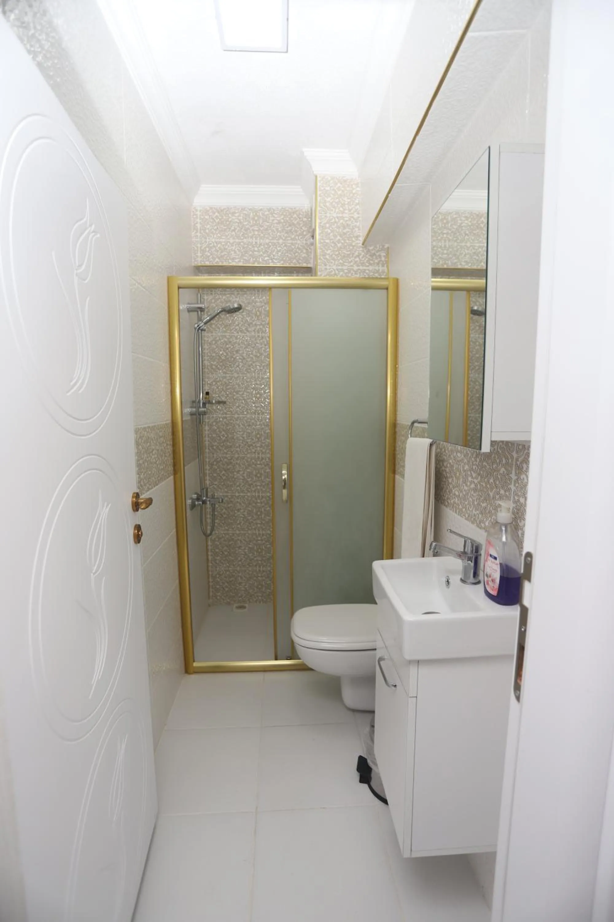 Shower in Altınkum Otel Karasu