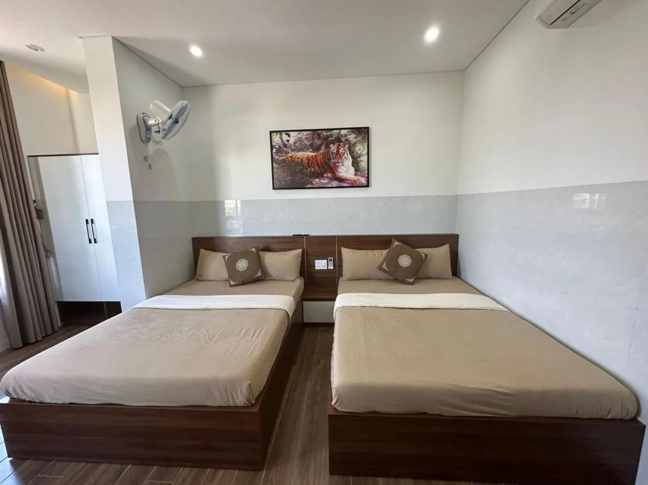 Bedroom, Bed in OYO 1193 Huynh Gia Hotel