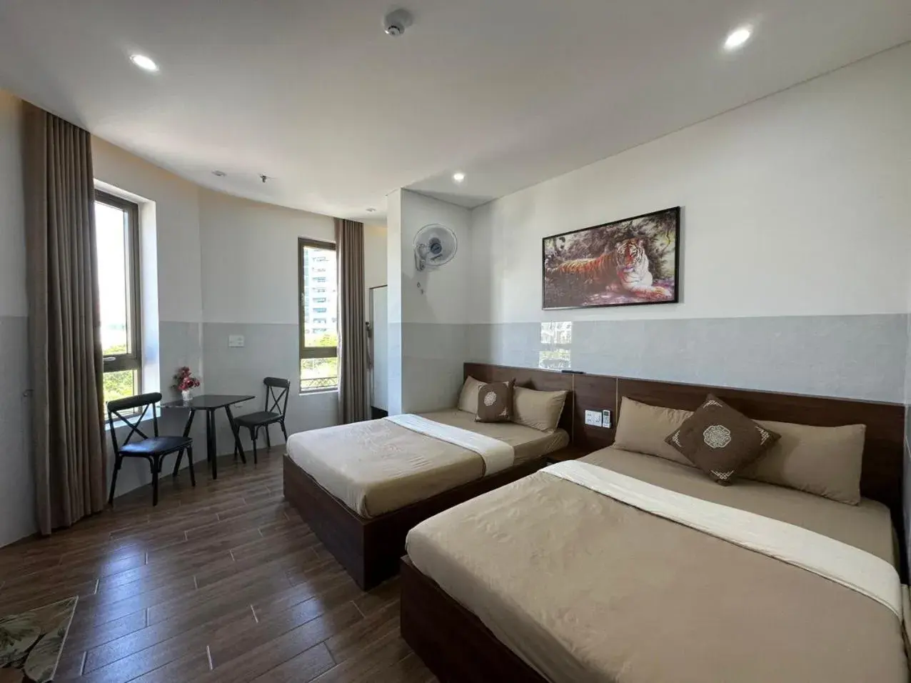 Deluxe Family Room in OYO 1193 Huynh Gia Hotel Deluxe Family Room in OYO 1193 Huynh Gia Hotel