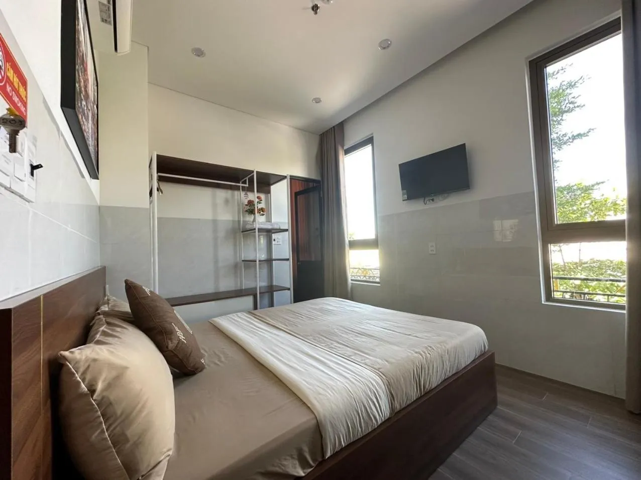 Bedroom, Bed in OYO 1193 Huynh Gia Hotel