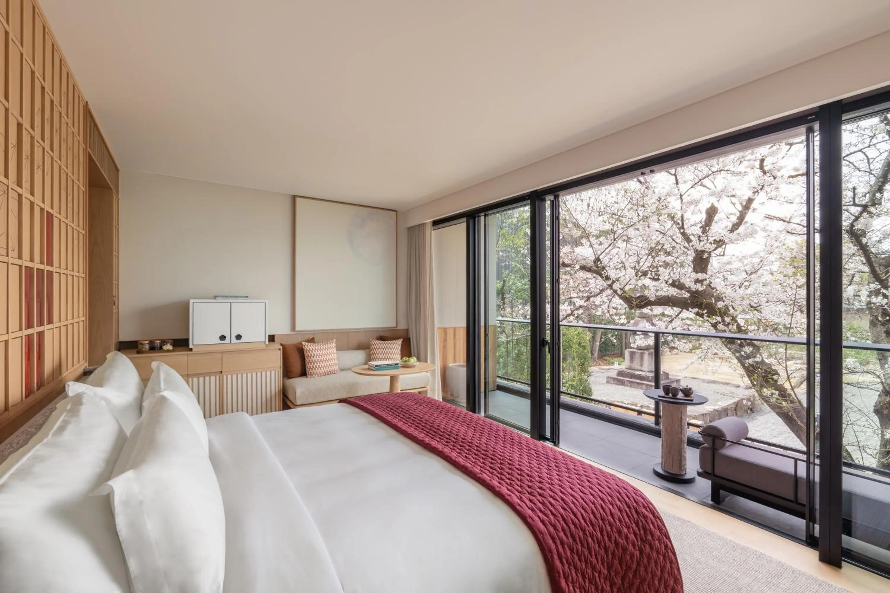 Spring, Bed in Six Senses Kyoto