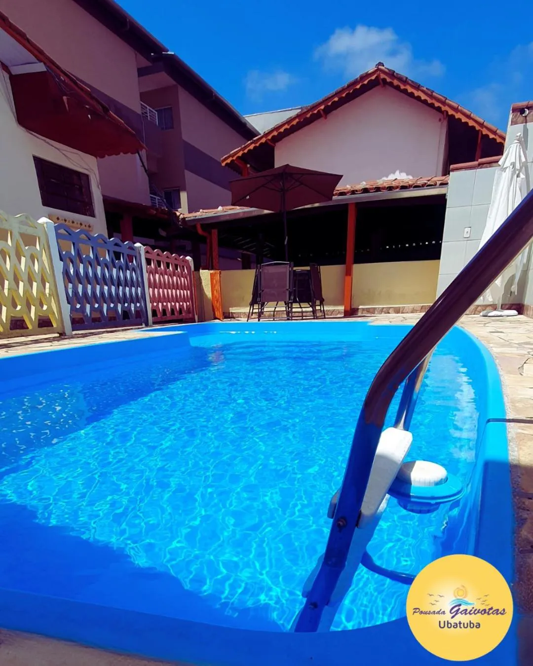 Swimming pool in Pousada Gaivotas de Maranduba