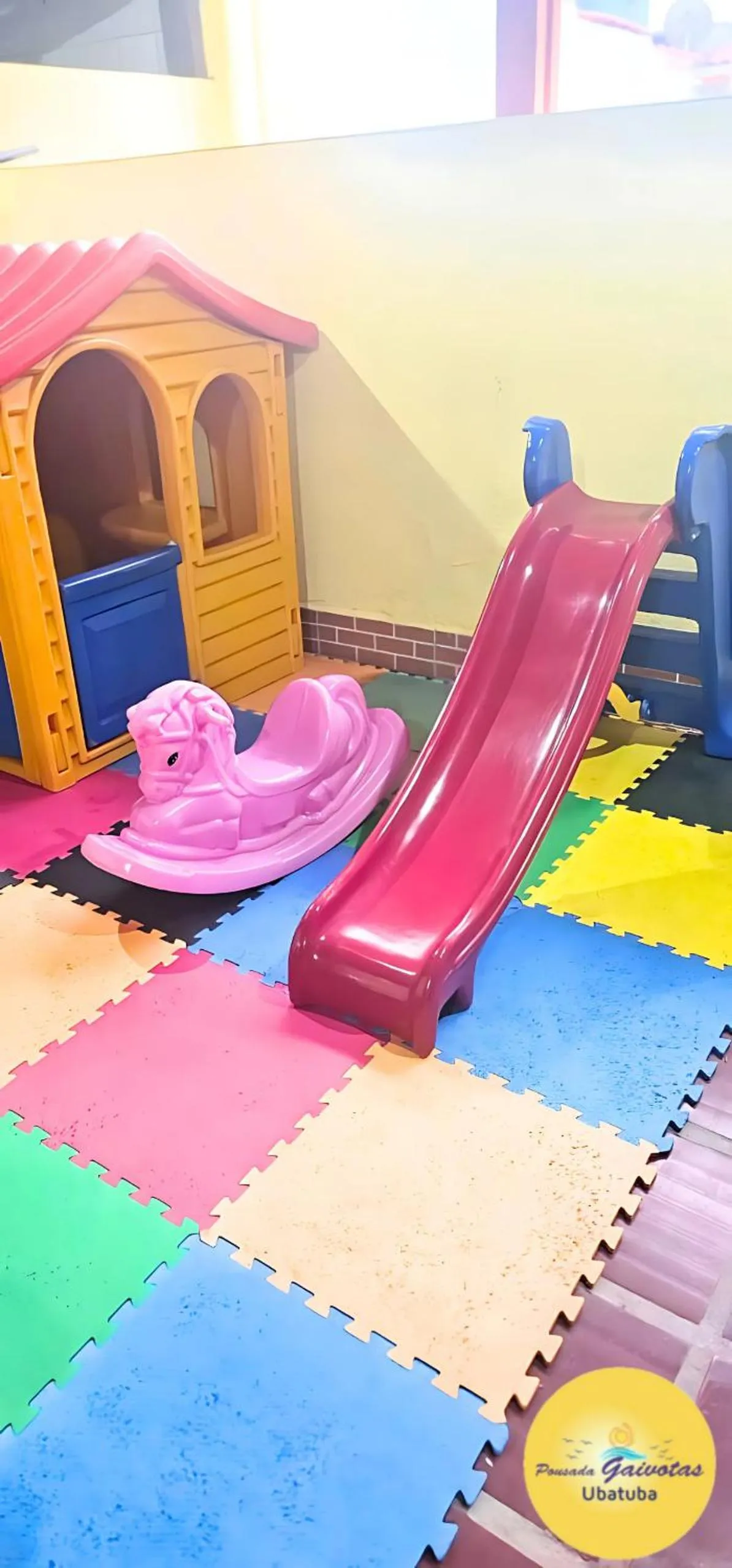 Children play ground in Pousada Gaivotas de Maranduba