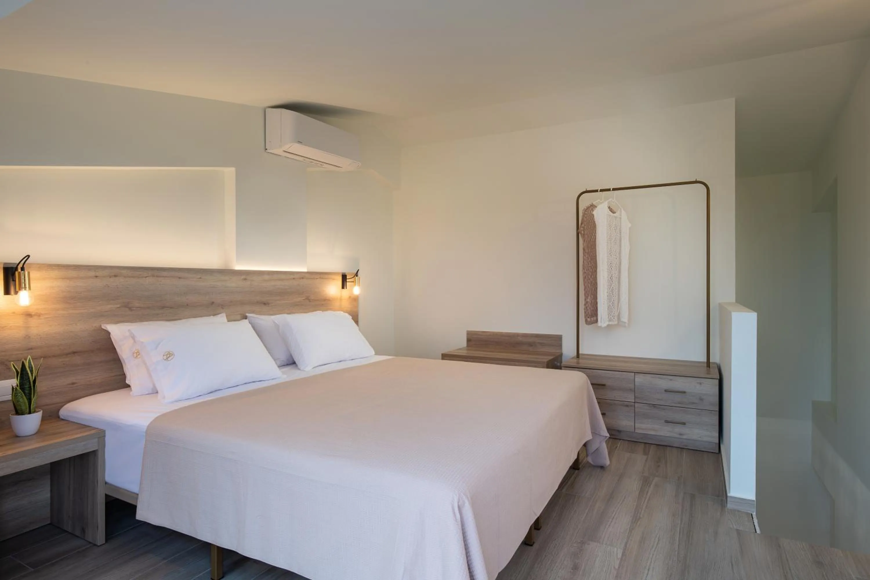 Bedroom, Bed in Aetherion Studios & Suites