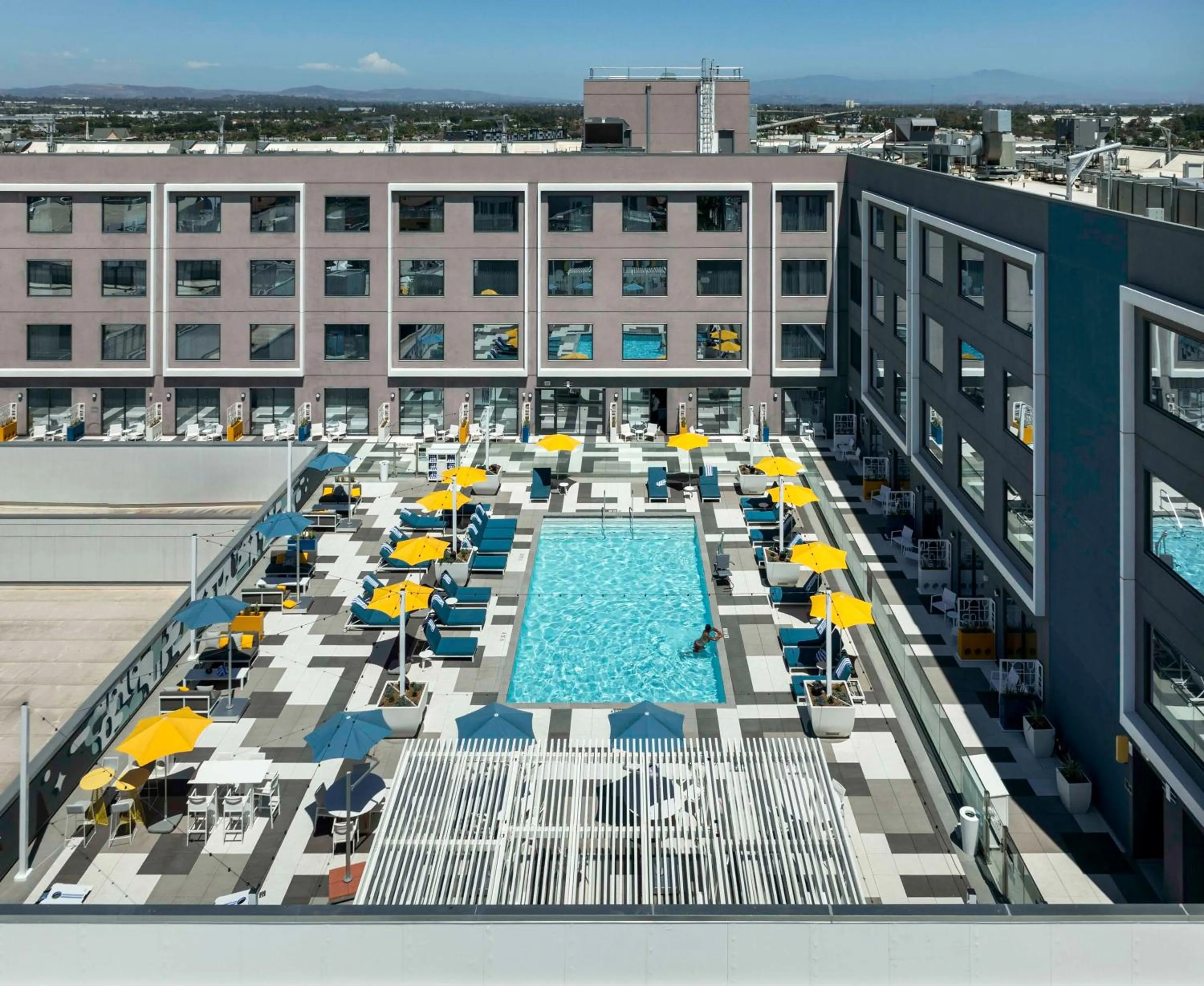 Pool view in Hilton Buena Park Anaheim