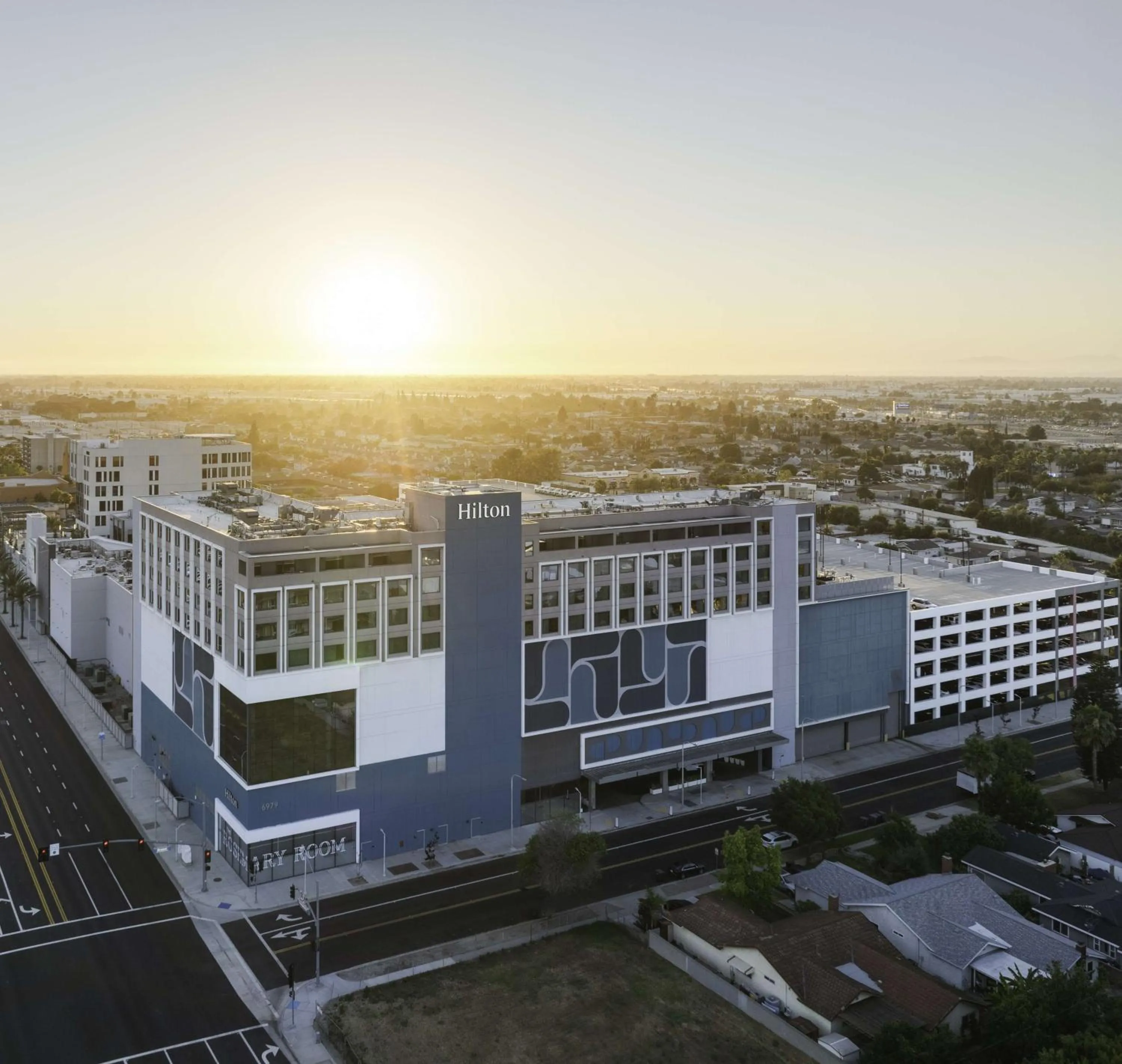 Property building in Hilton Buena Park Anaheim