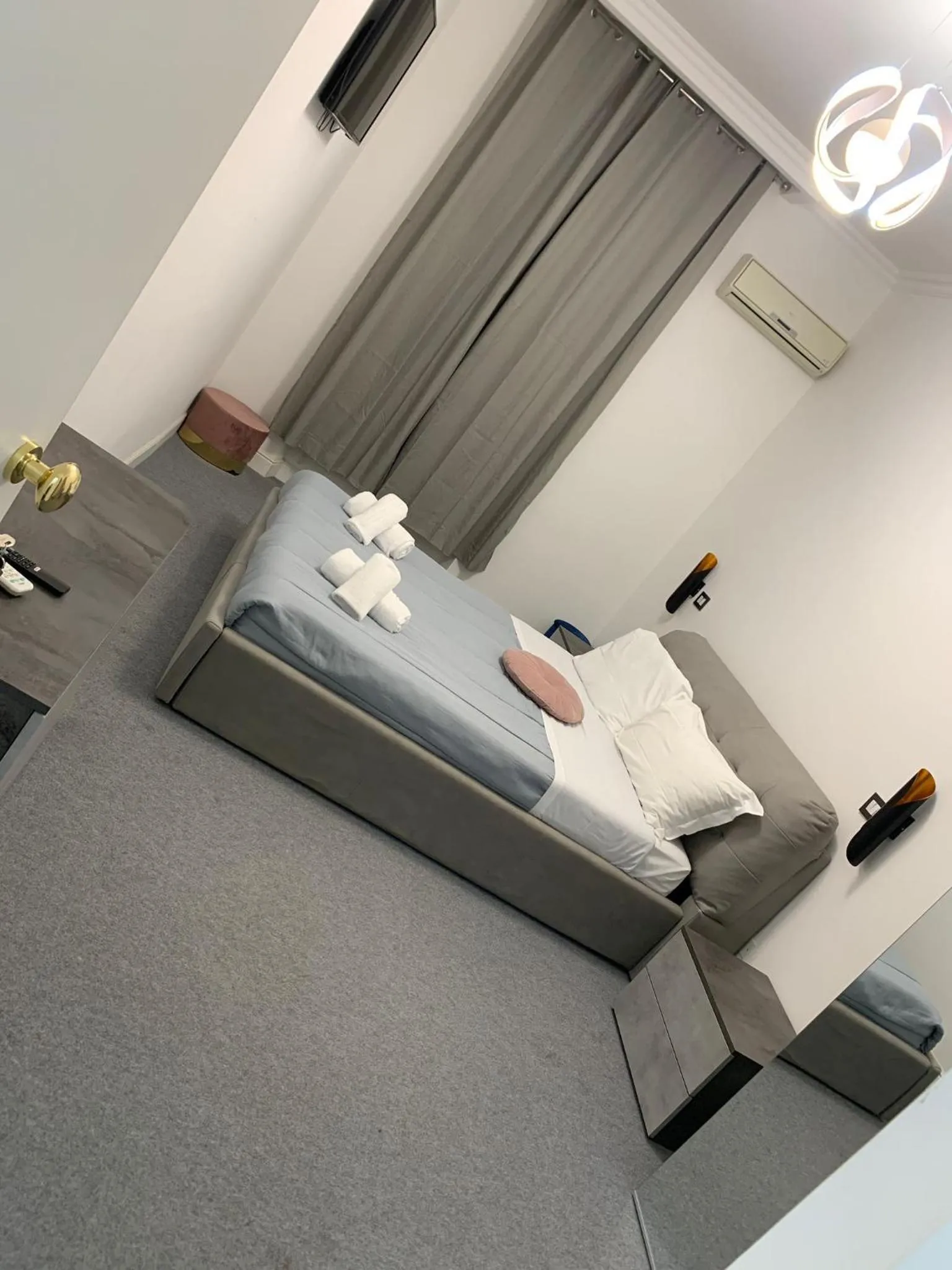 Bed in Rosa Italia Hotel Roma