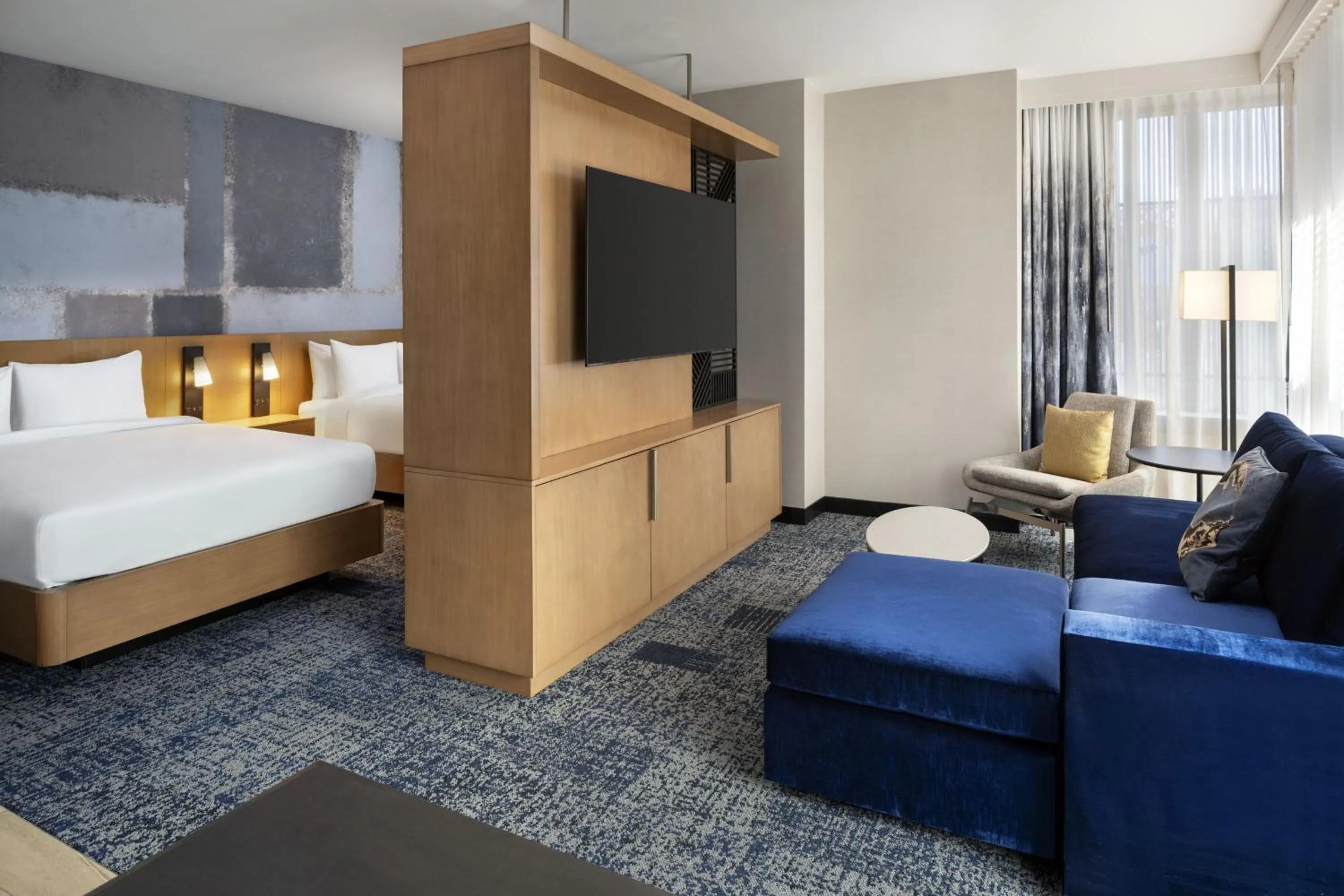 Bedroom, Bed in Courtyard by Marriott Los Angeles L.A. LIVE