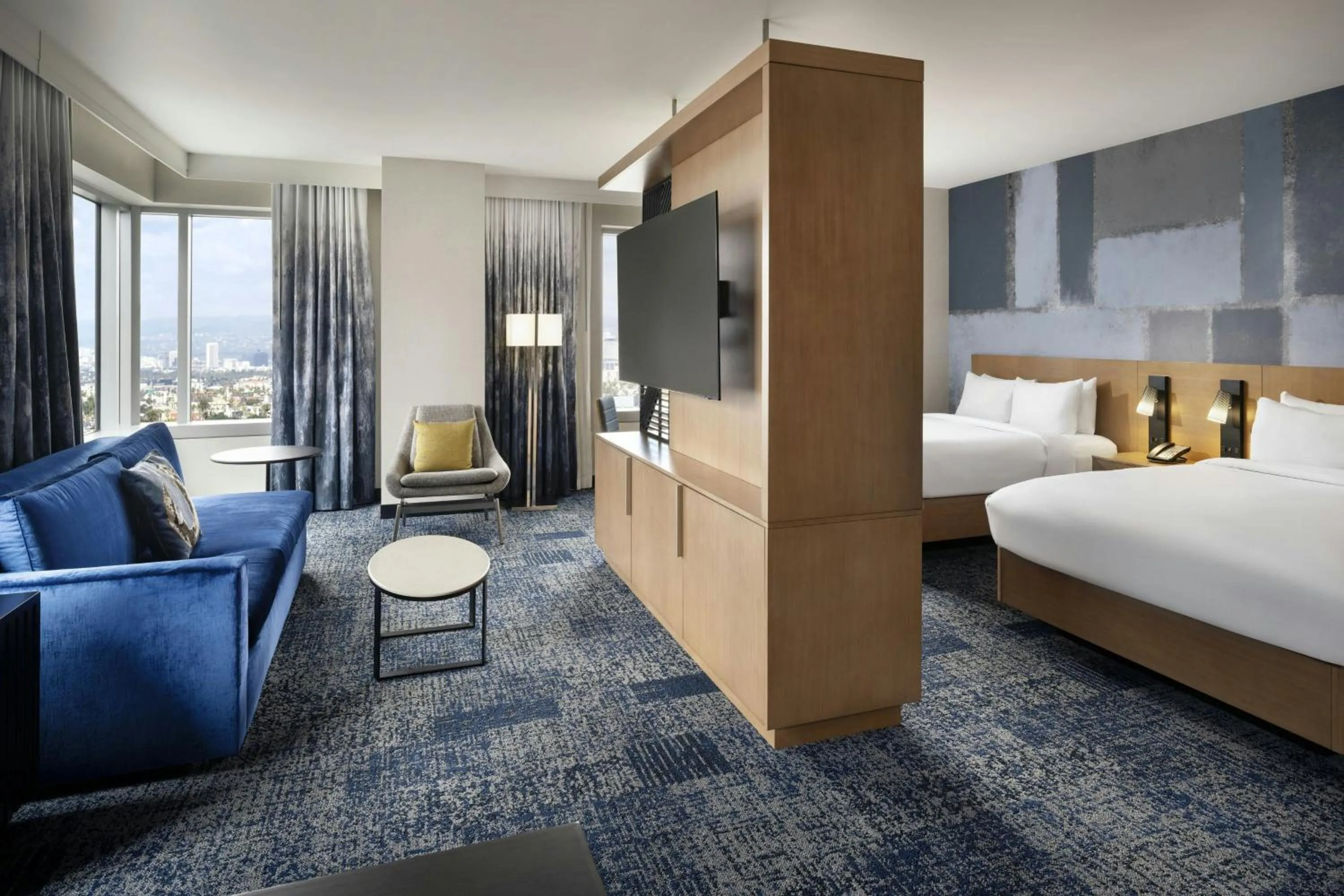 Bedroom, Bed in Courtyard by Marriott Los Angeles L.A. LIVE
