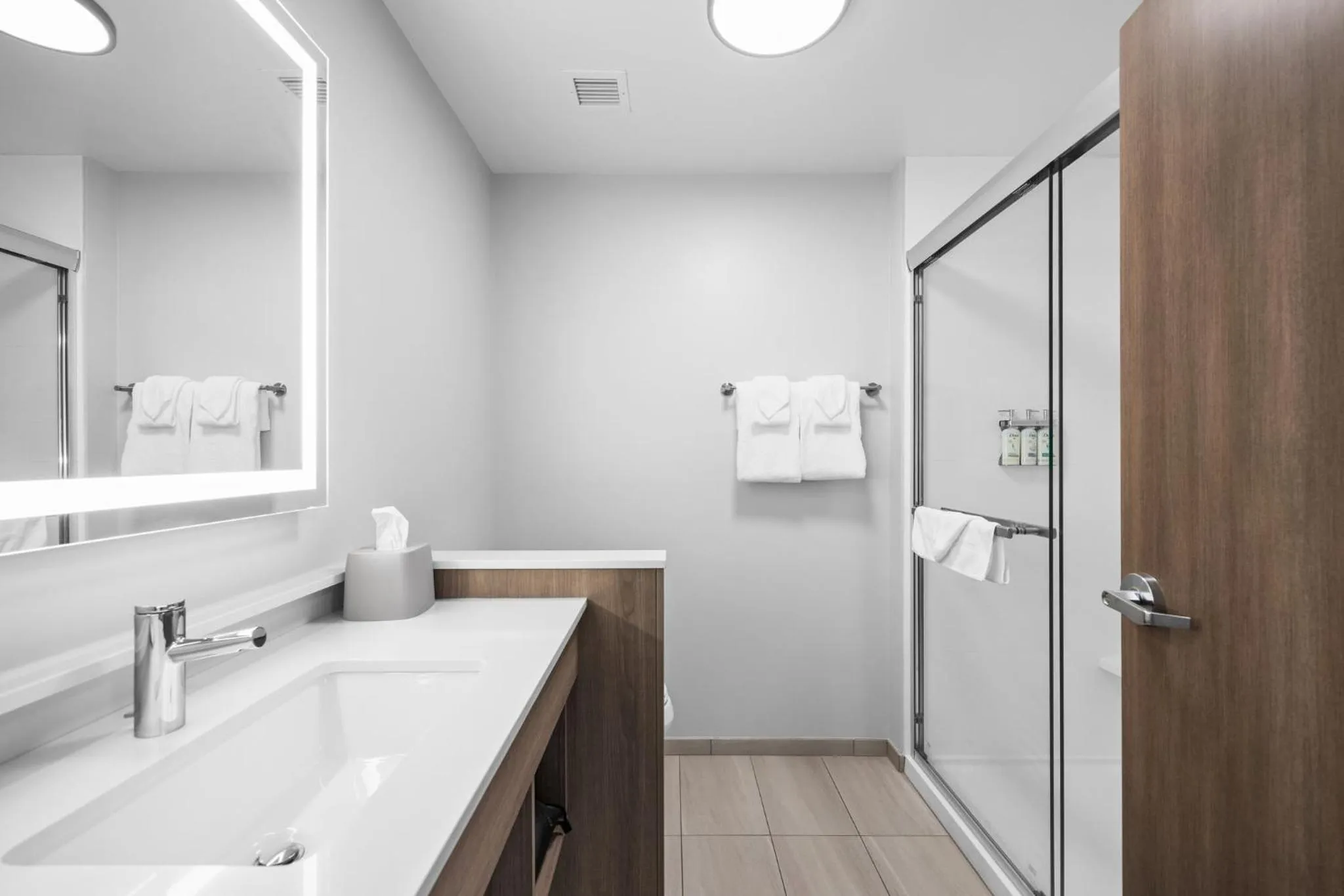 Photo of the whole room in Holiday Inn Express & Suites Marinette