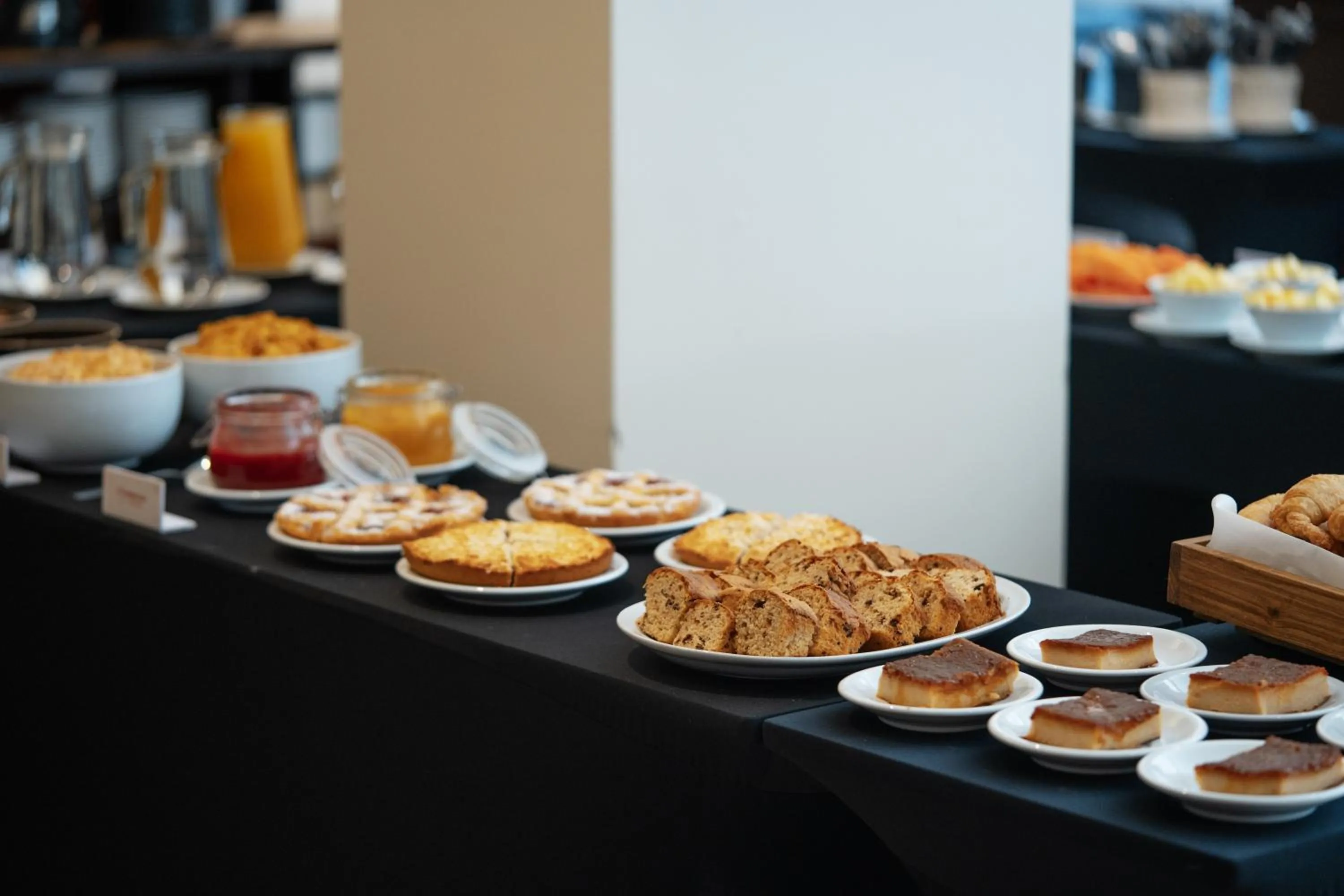 Food and drinks in Mérit San Telmo by Amérian