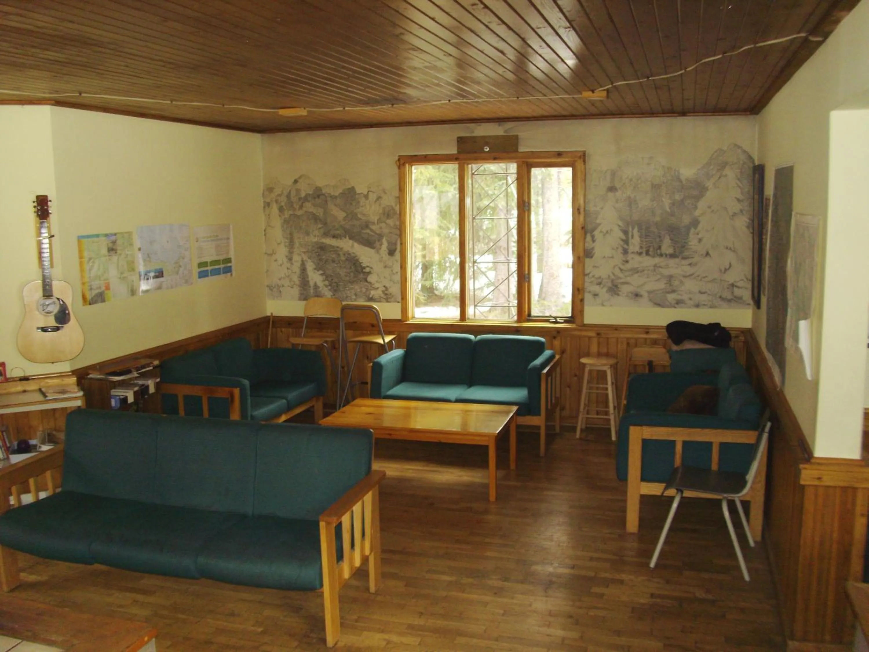 Lounge or bar in HI Mosquito Creek - Wilderness Hostel