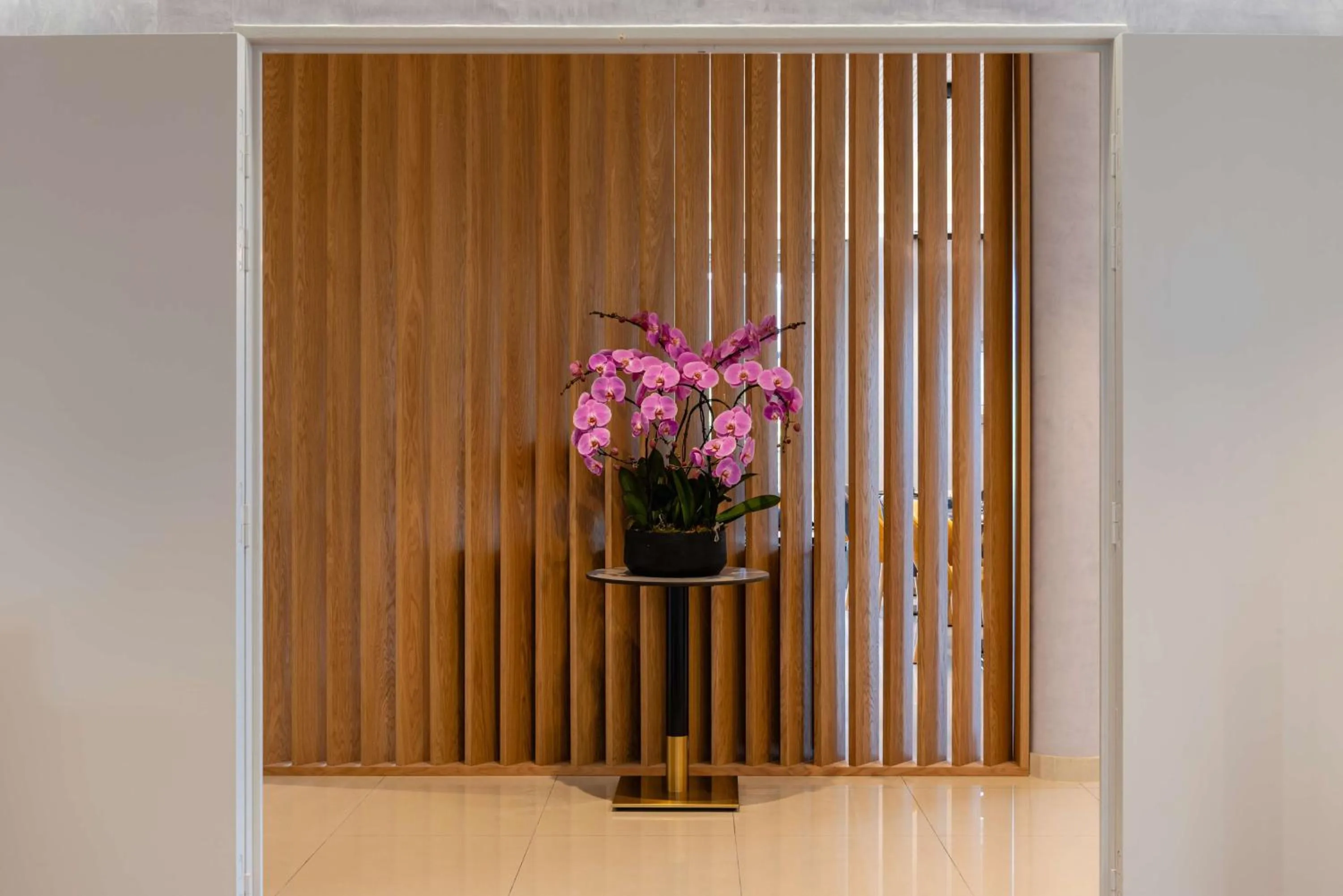 Lobby or reception in Brit Hotel Privilège Paris Rosny-sous-Bois