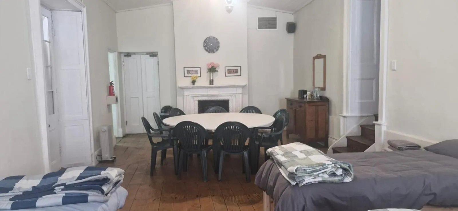 Dining area, Bed in The Cock House