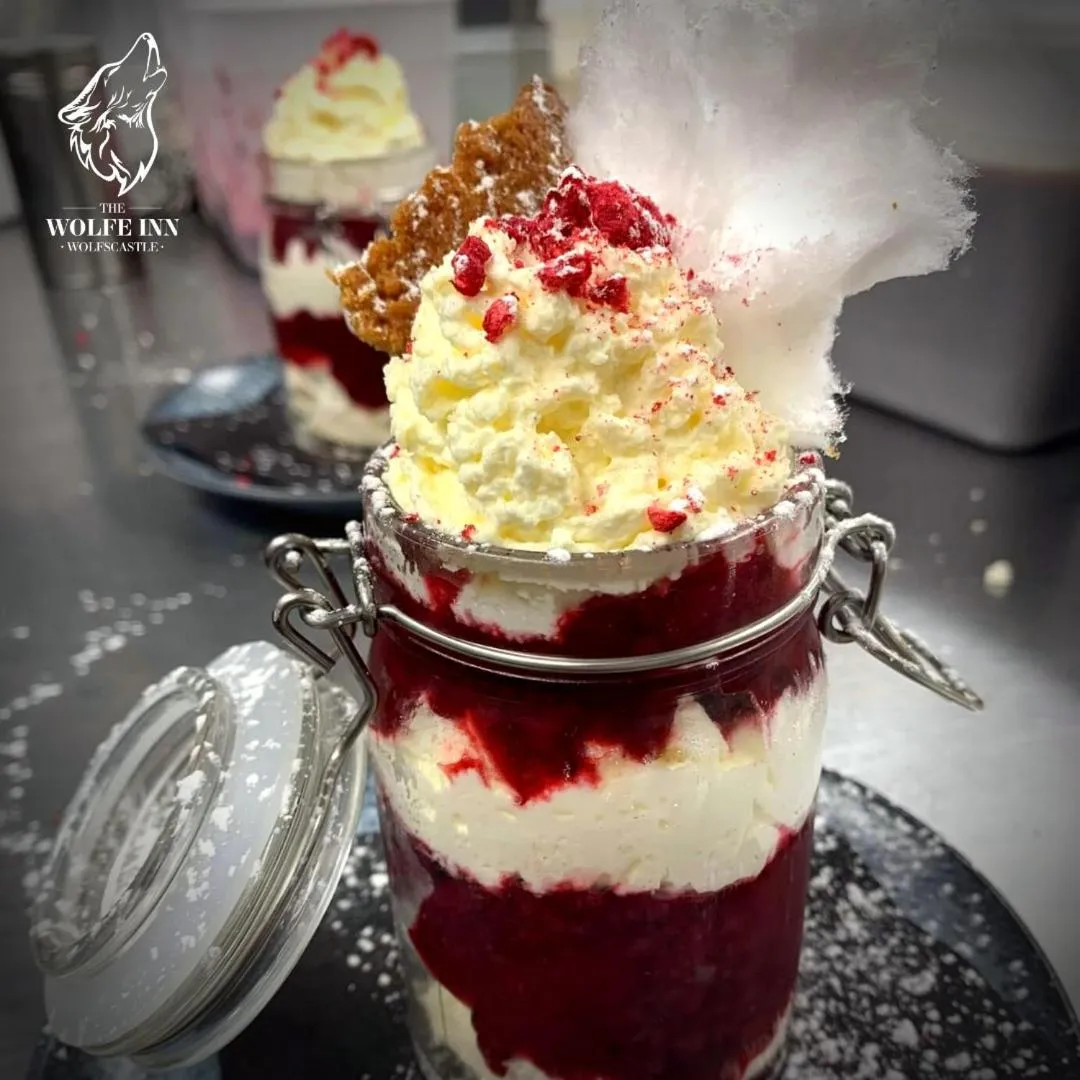 Restaurant/places to eat in The Wolfe Inn Wolfscastle