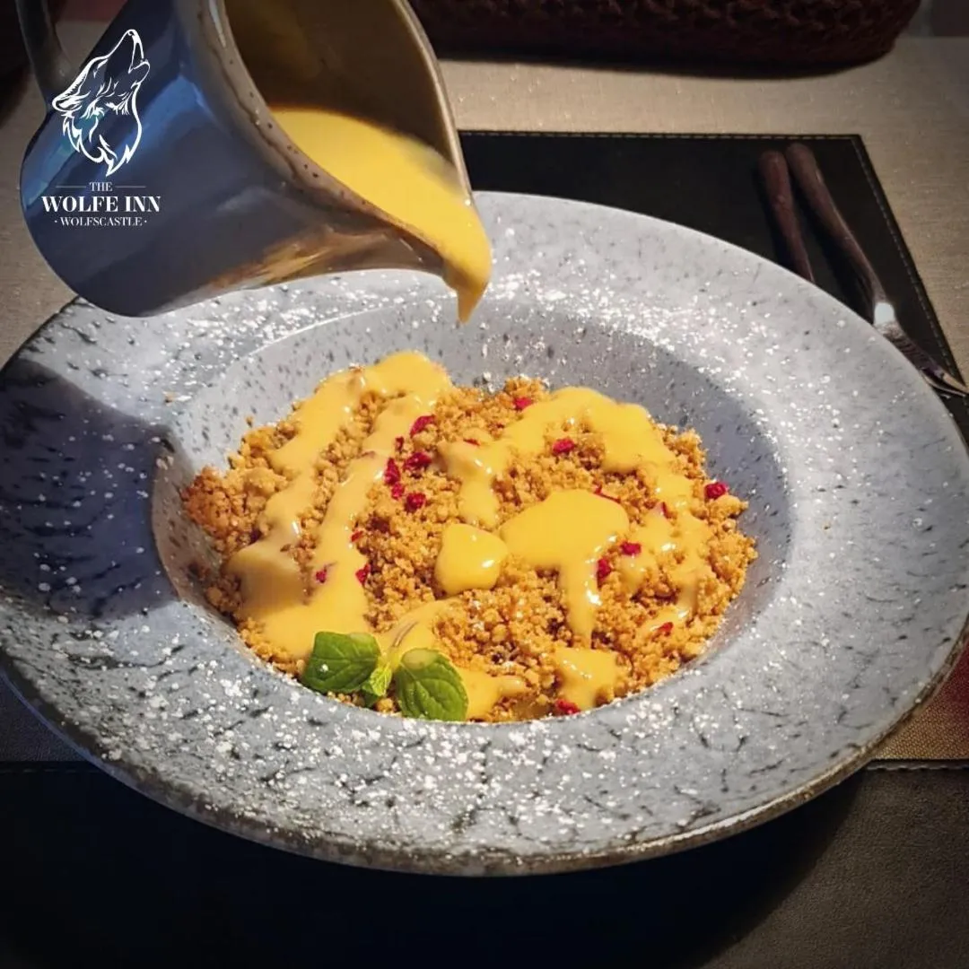 Restaurant/places to eat in The Wolfe Inn Wolfscastle