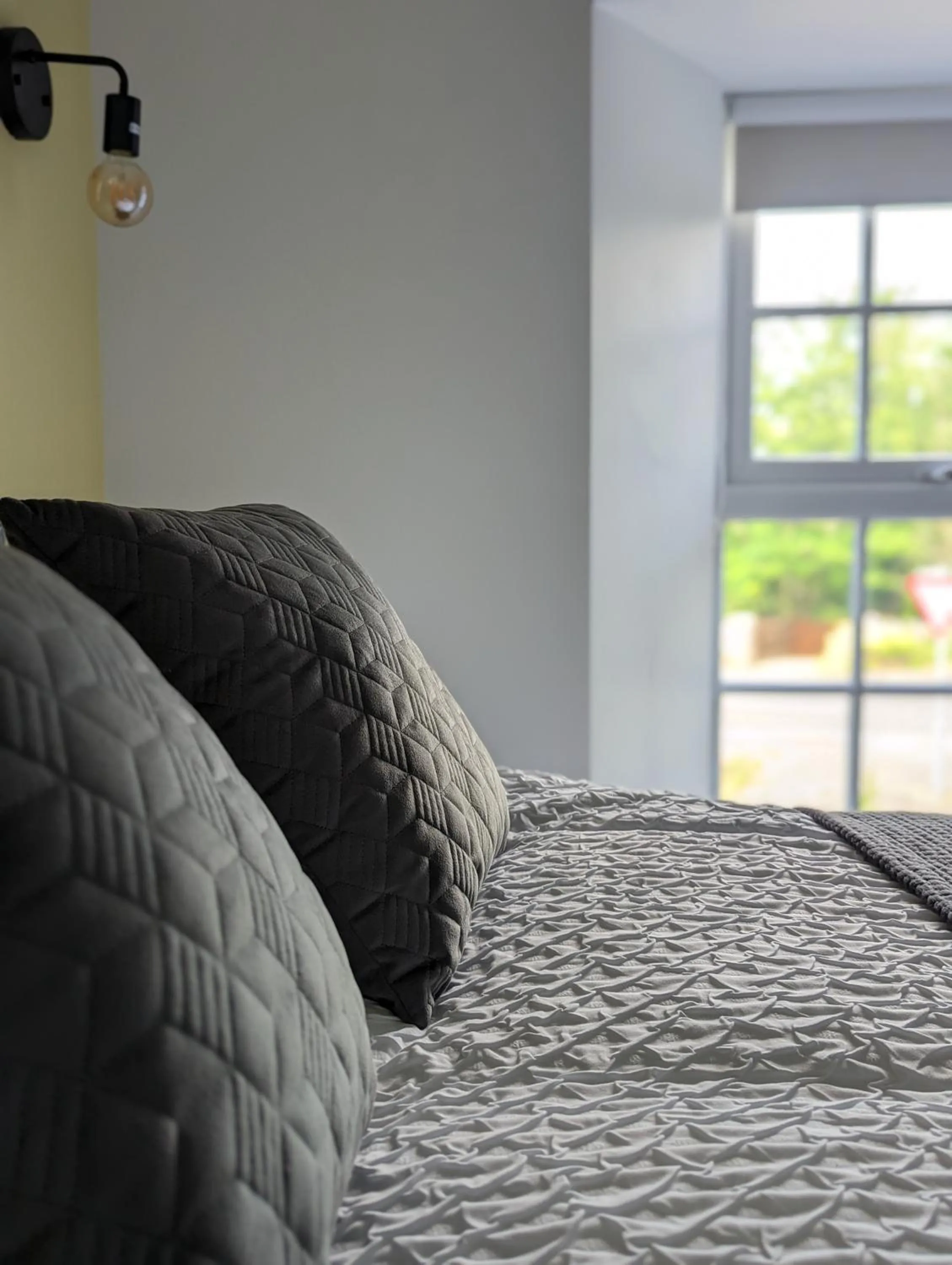 Bed in The Wolfe Inn Wolfscastle