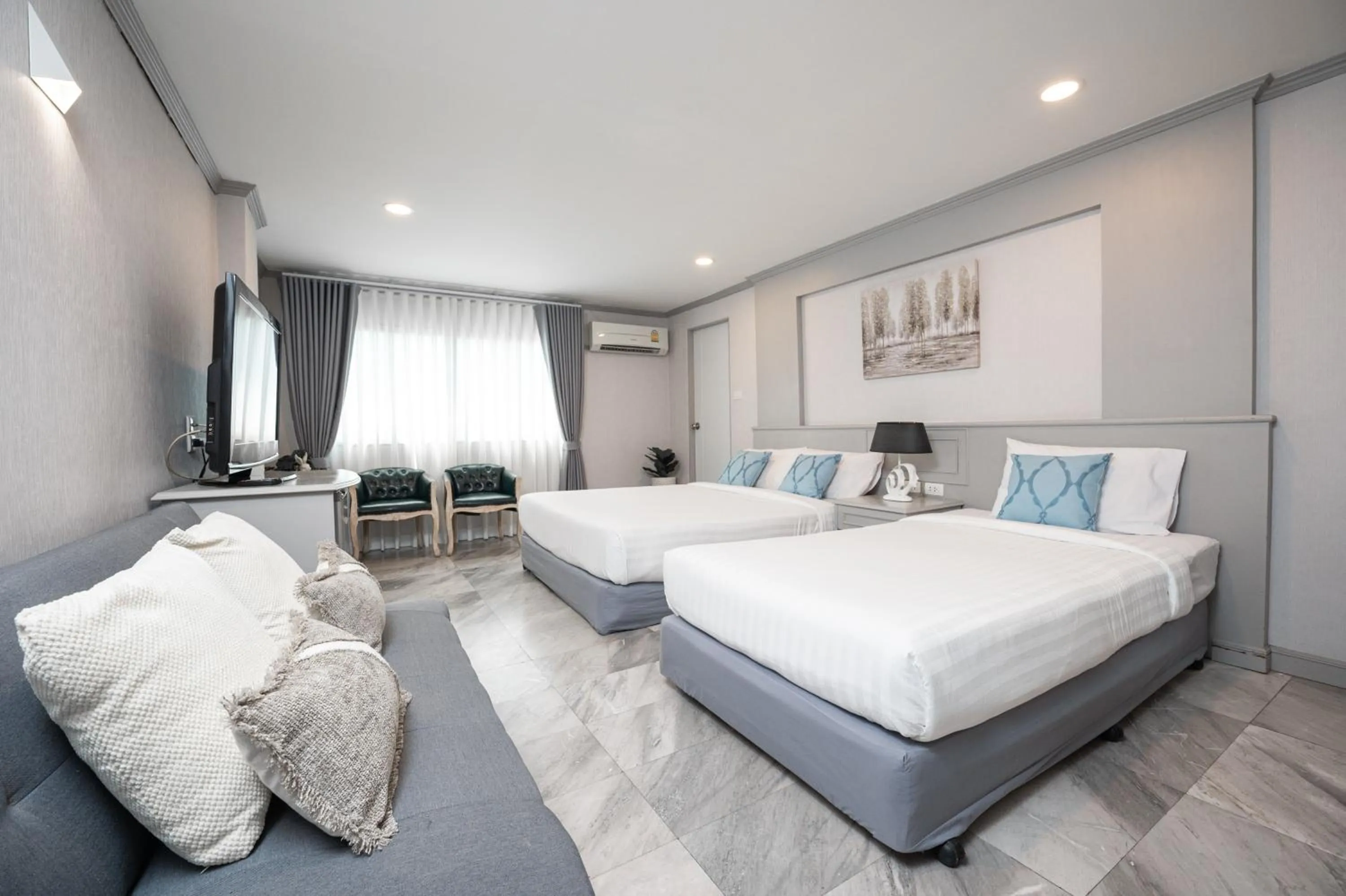 Bed in Chaipat Hotel