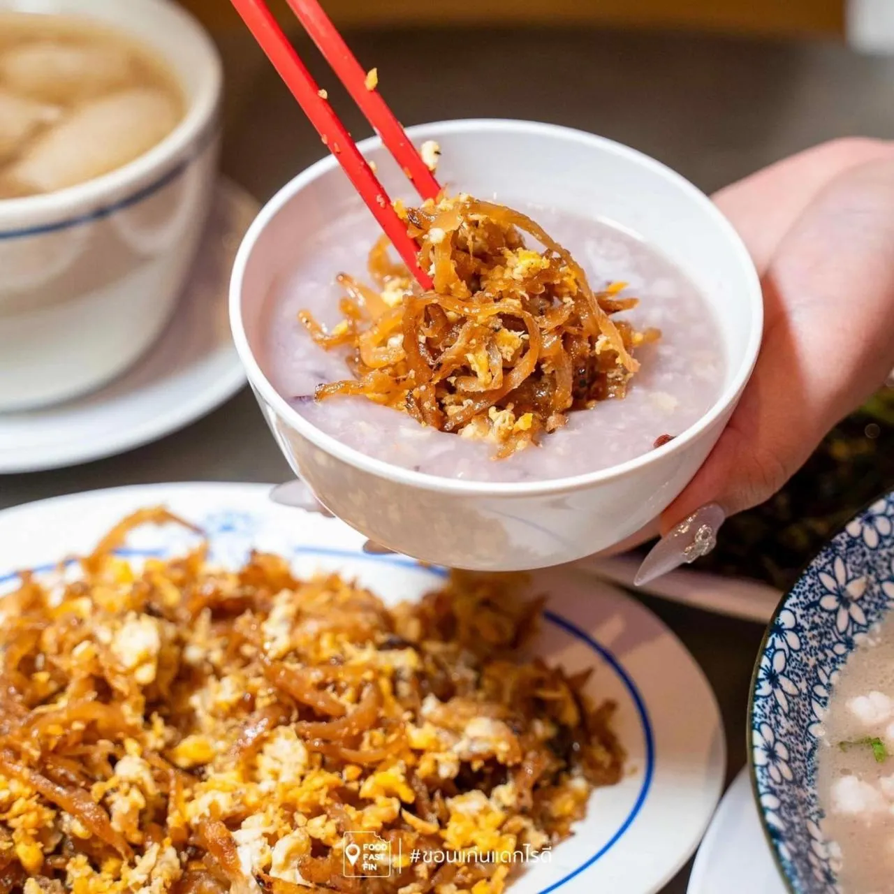 Restaurant/places to eat in Chaipat Hotel