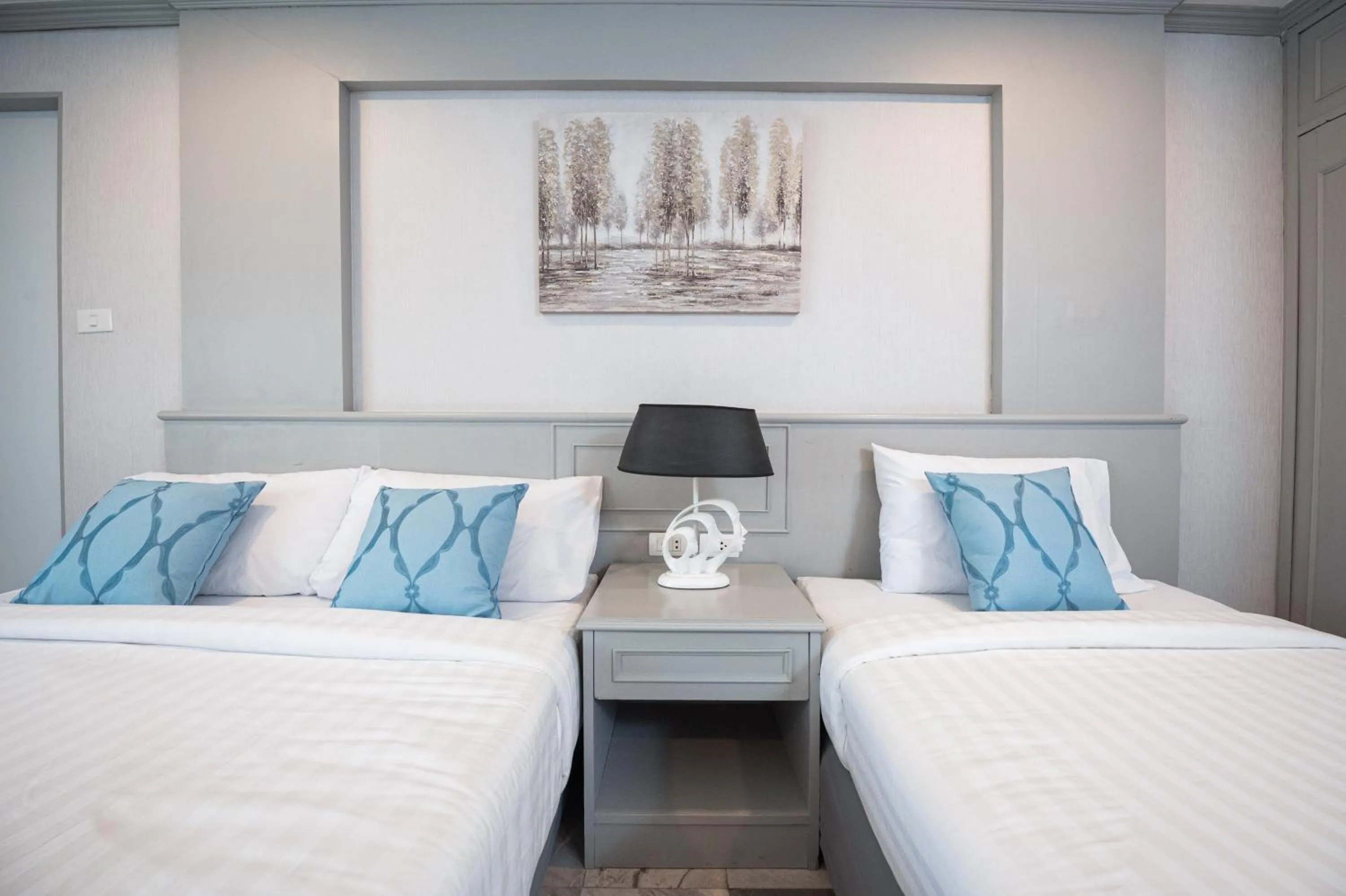 Bed in Chaipat Hotel