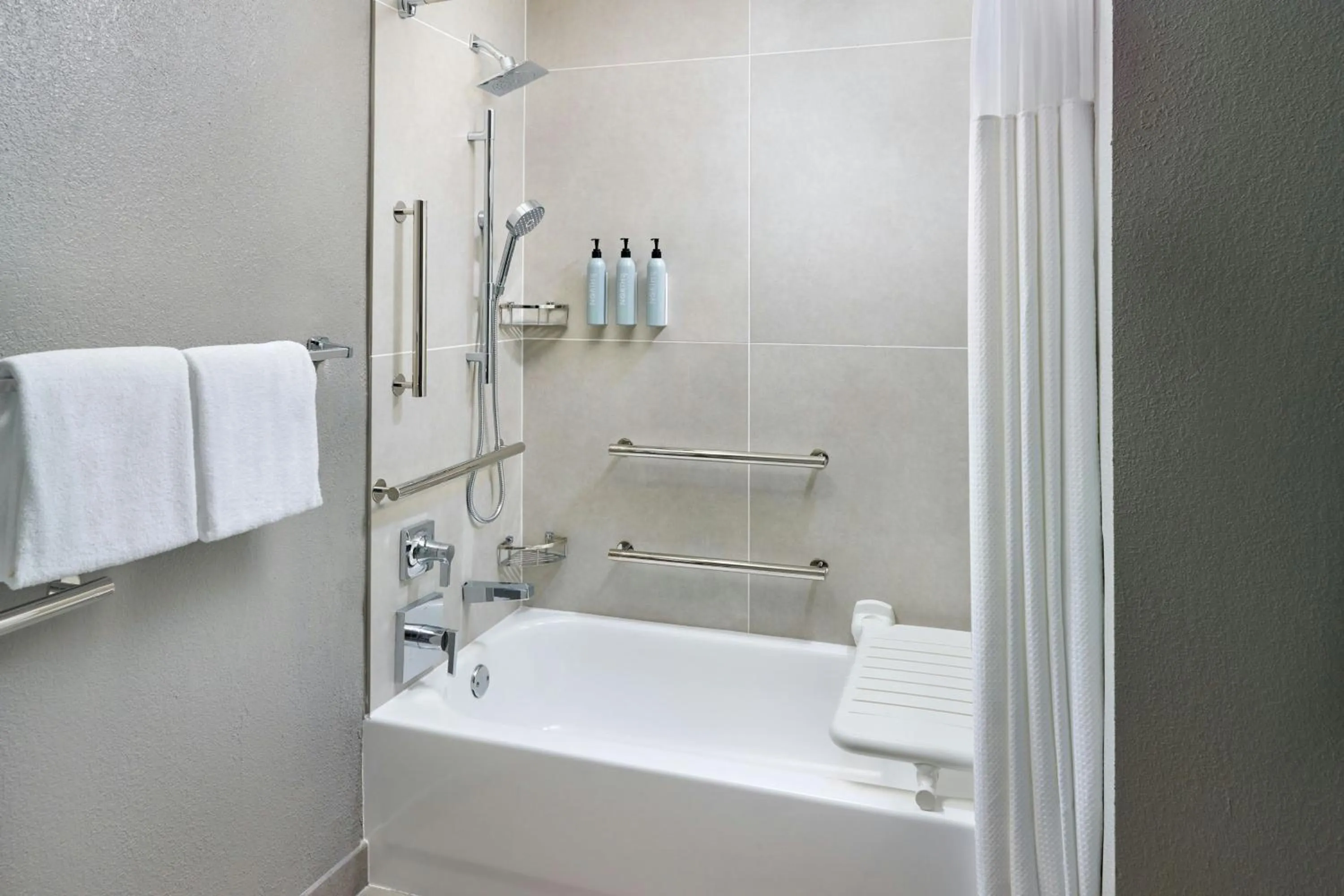 Bathroom in Courtyard by Marriott Irvine Spectrum