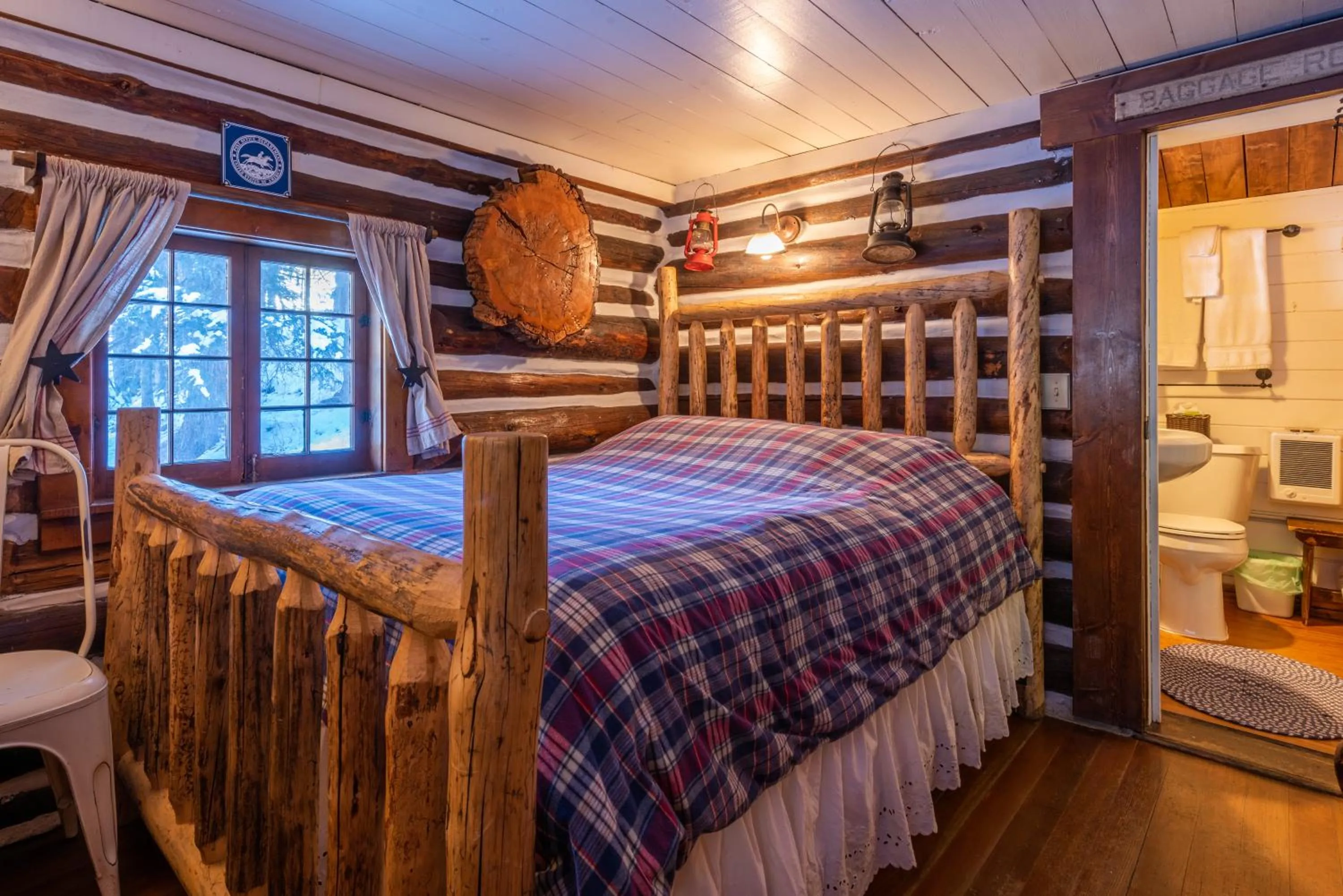 Bed in Pioneer Guest Cabins