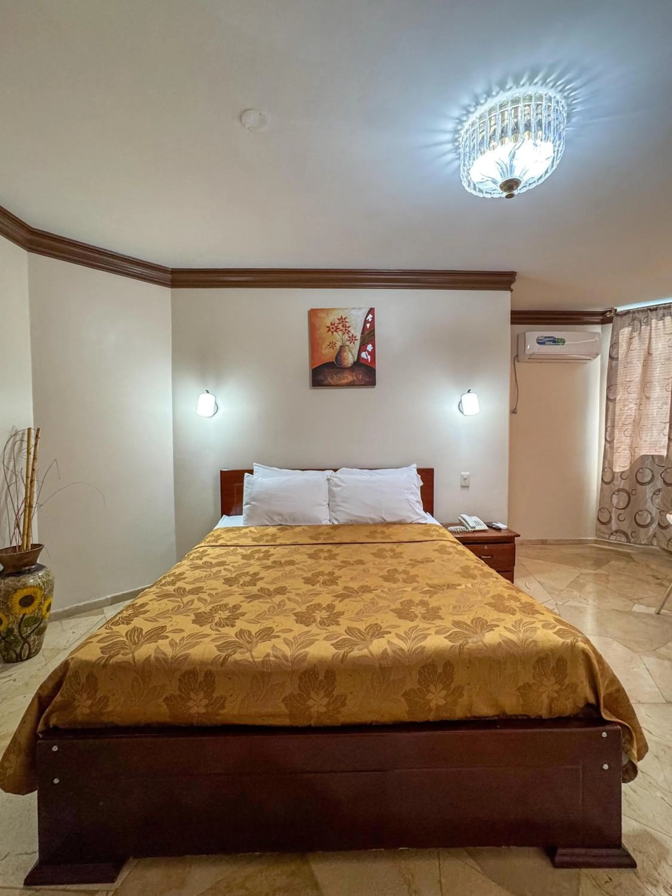 Bed in Hotel Bucaneiro