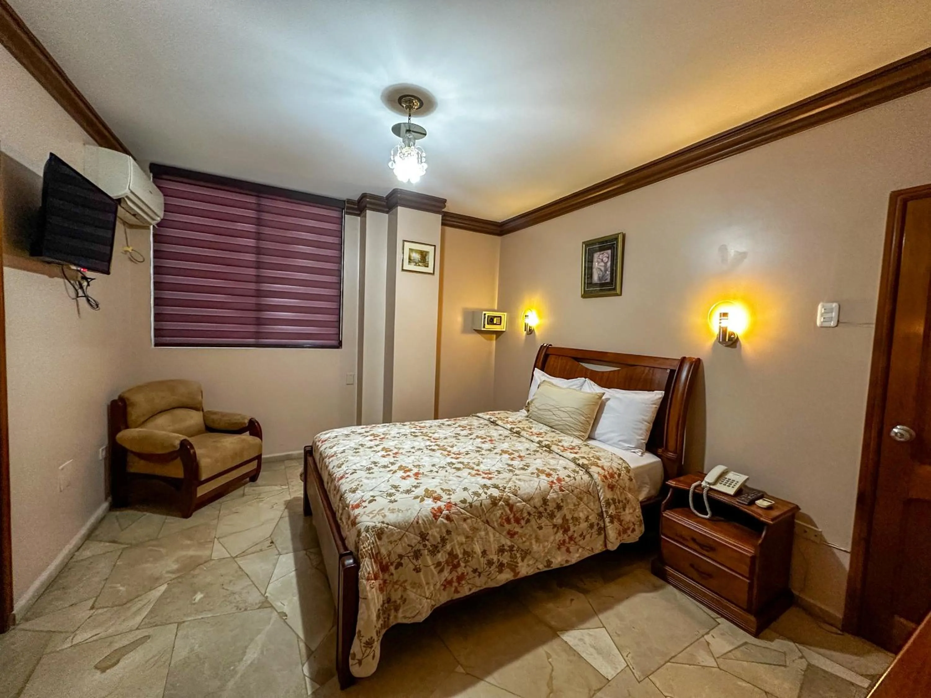 Bed in Hotel Bucaneiro