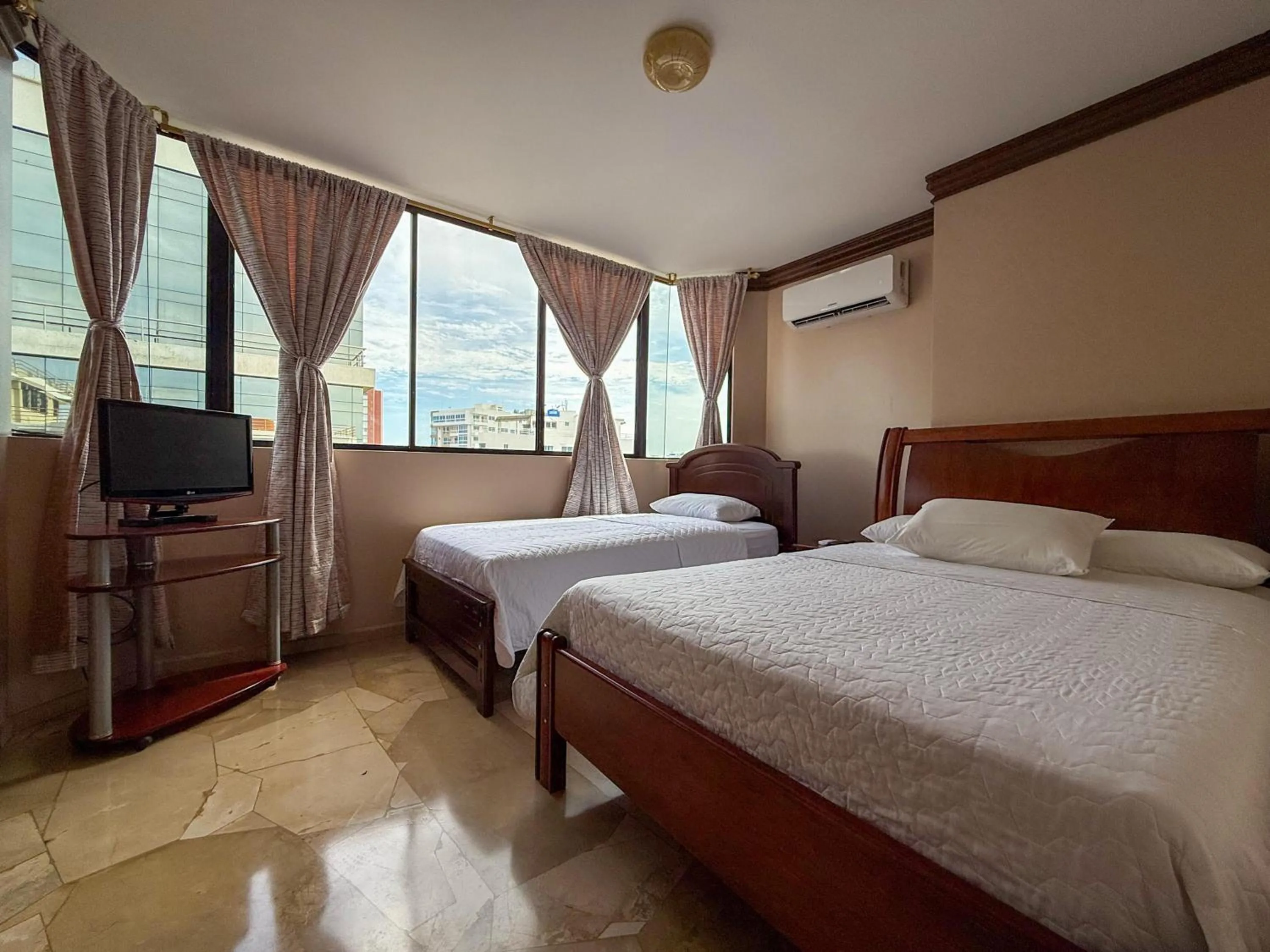 Bed in Hotel Bucaneiro