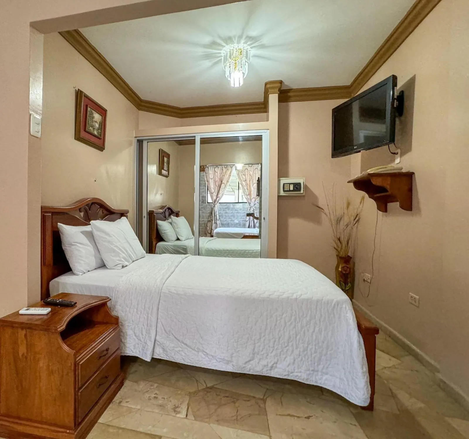 Bed in Hotel Bucaneiro