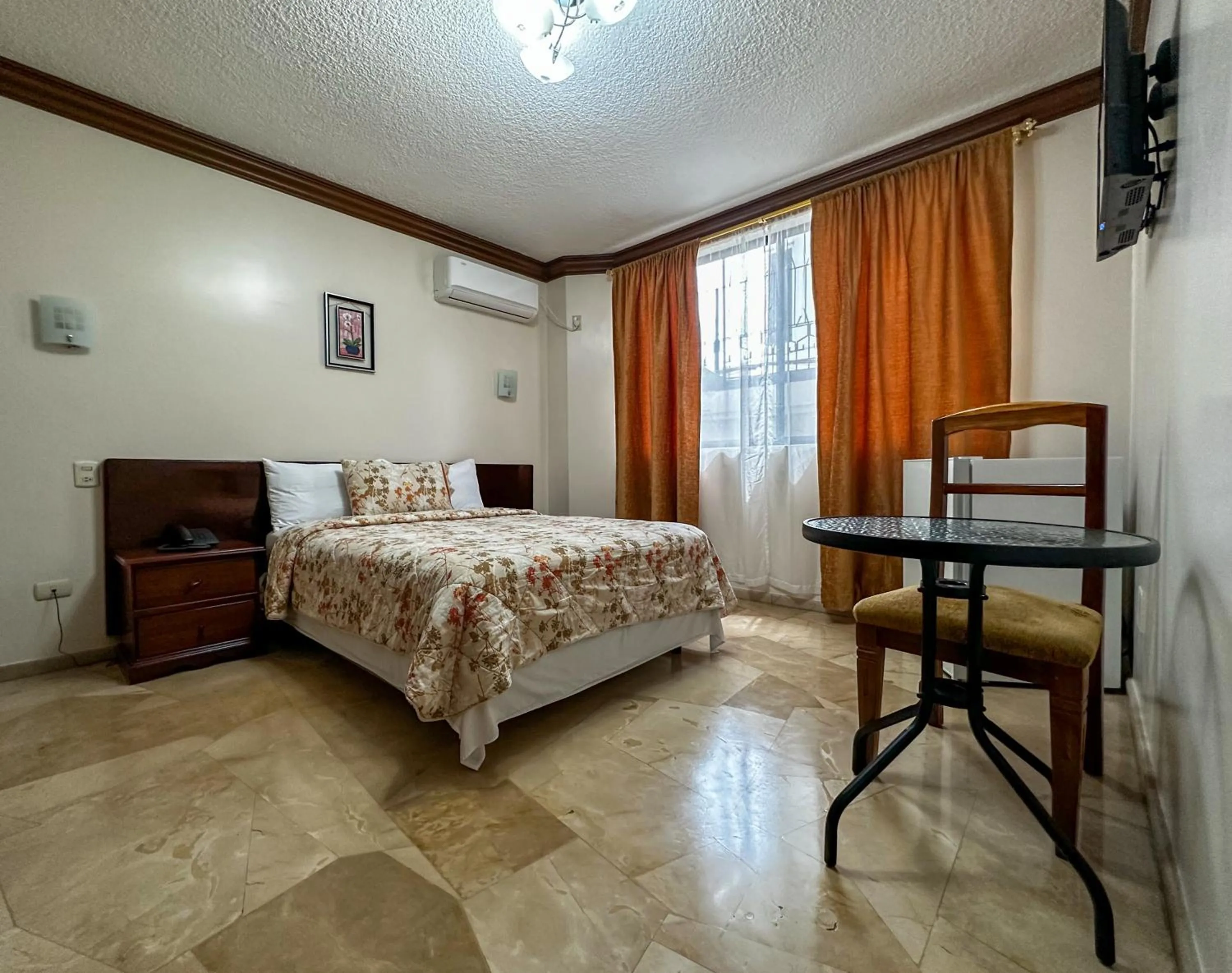 Bed in Hotel Bucaneiro