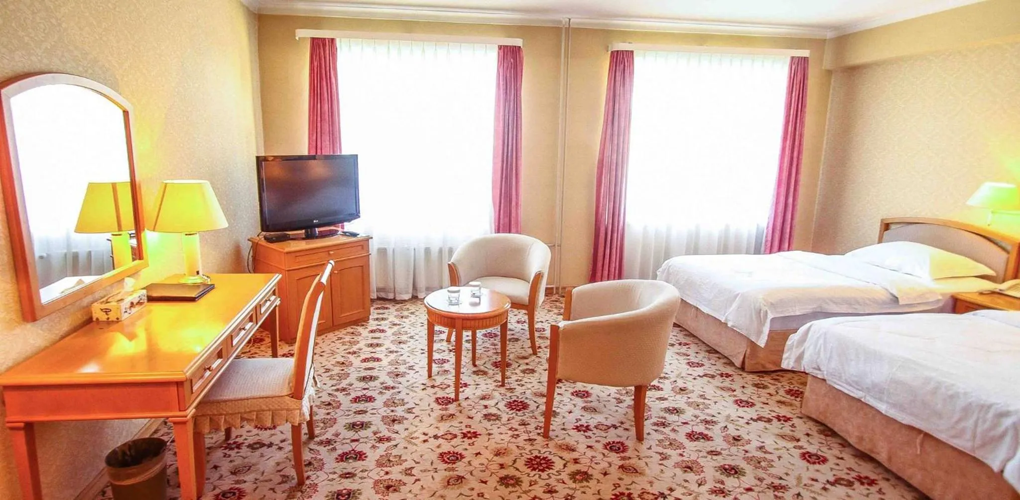 Bed in Continental Hotel