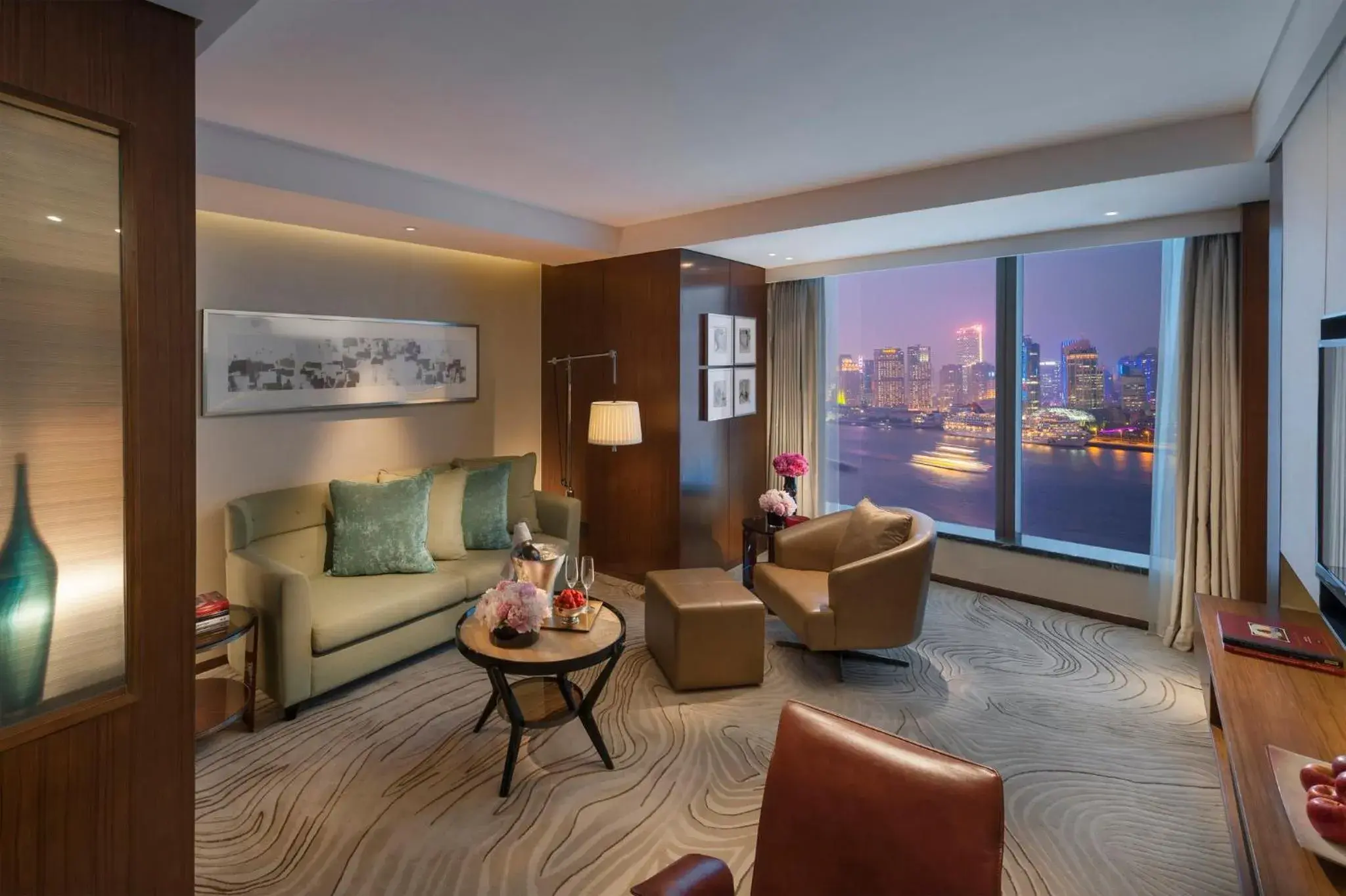 Harbor City Suite in Mandarin Oriental Pudong, Shanghai Harbor City Suite in Mandarin Oriental Pudong, Shanghai