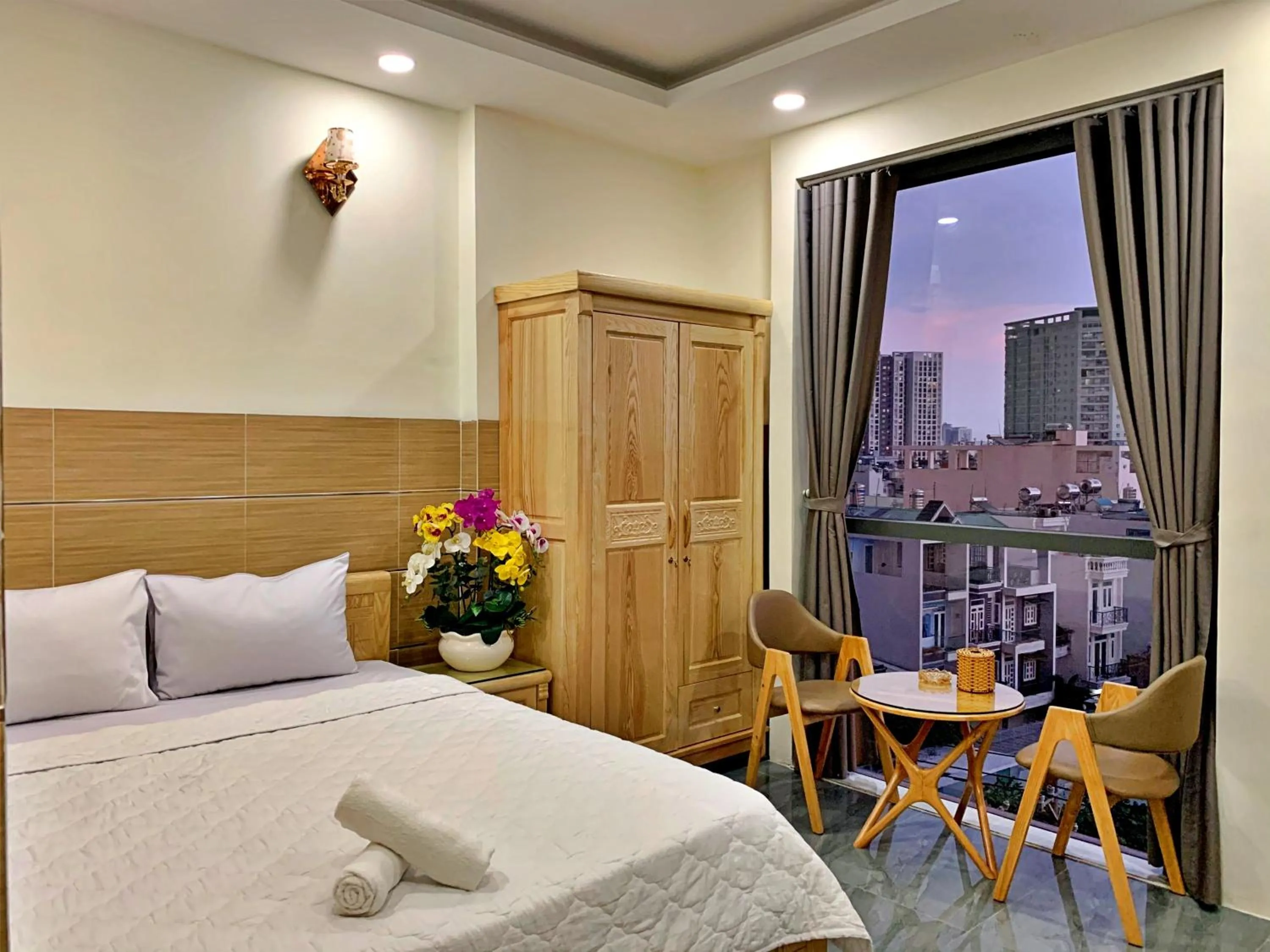 Bed in HANZ 868 Hotel Saigon