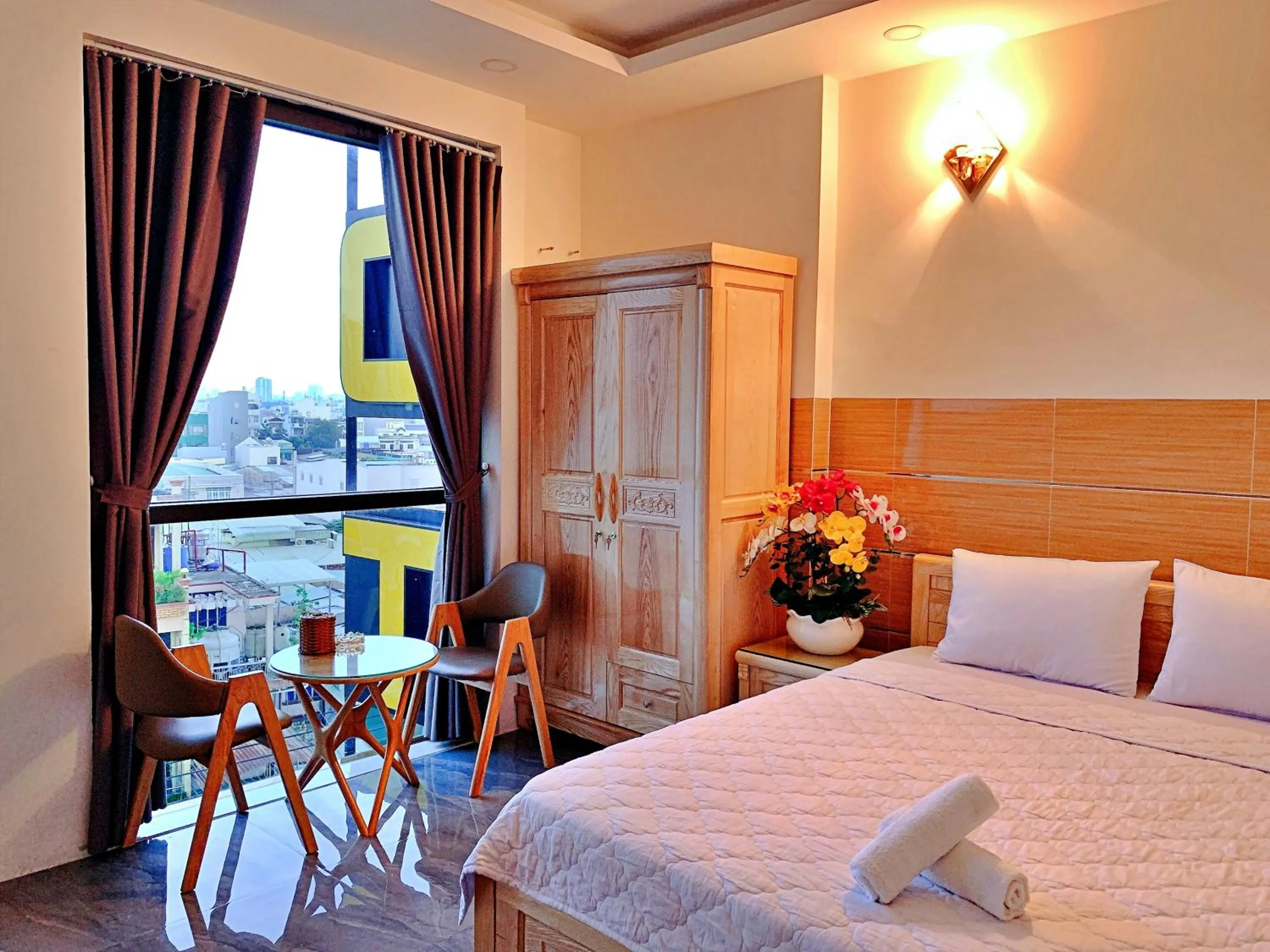 Bed in HANZ 868 Hotel Saigon