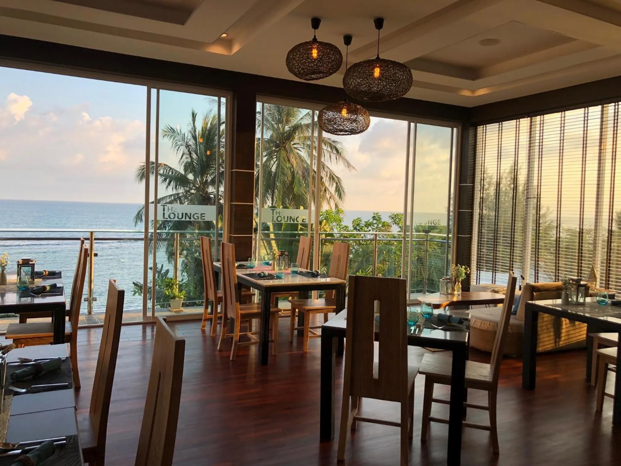 Restaurant/places to eat in Royal Beach Boutique Resort & Spa Koh Samui