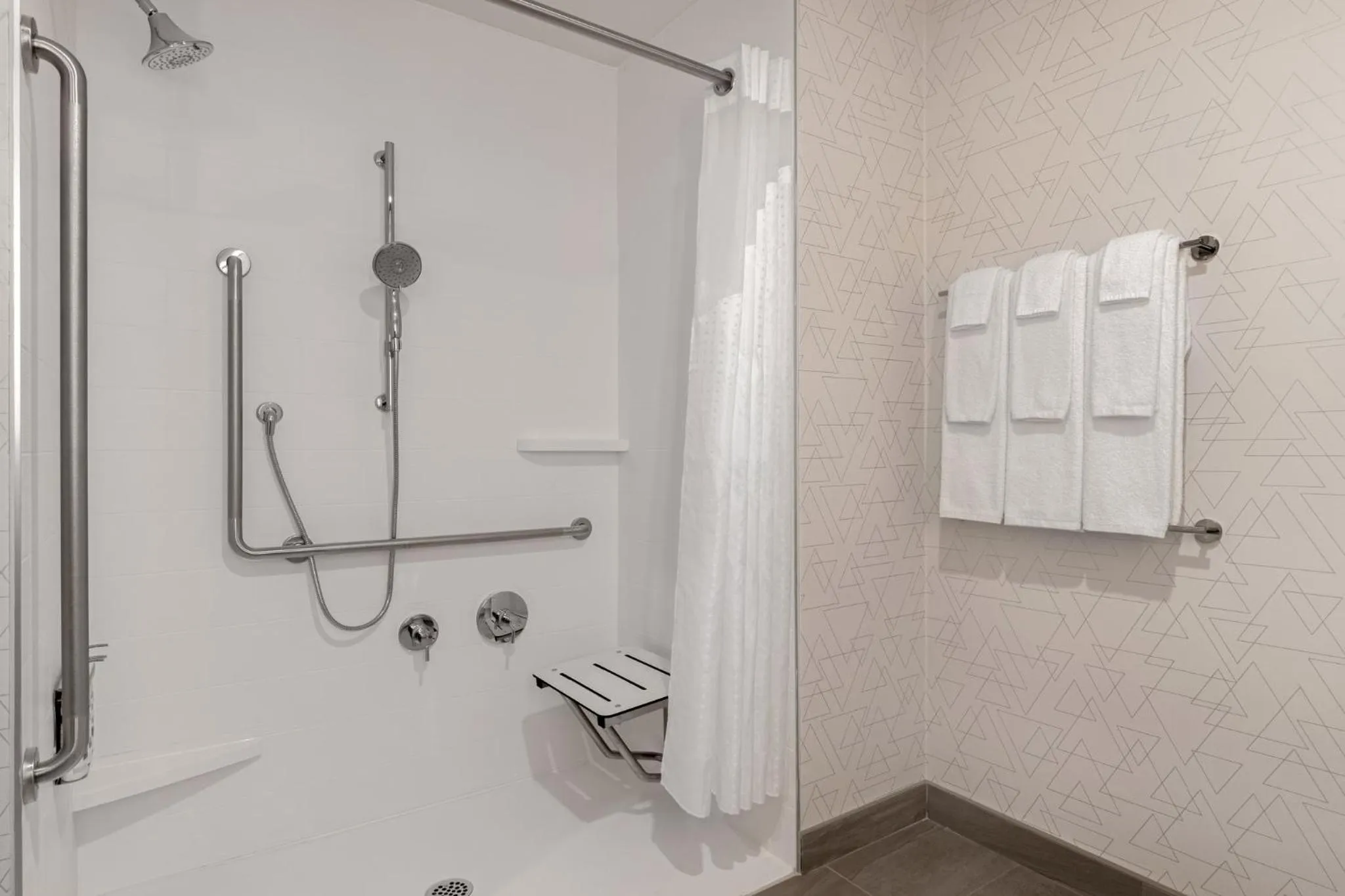 Photo of the whole room in Holiday Inn Express & Suites St Thomas