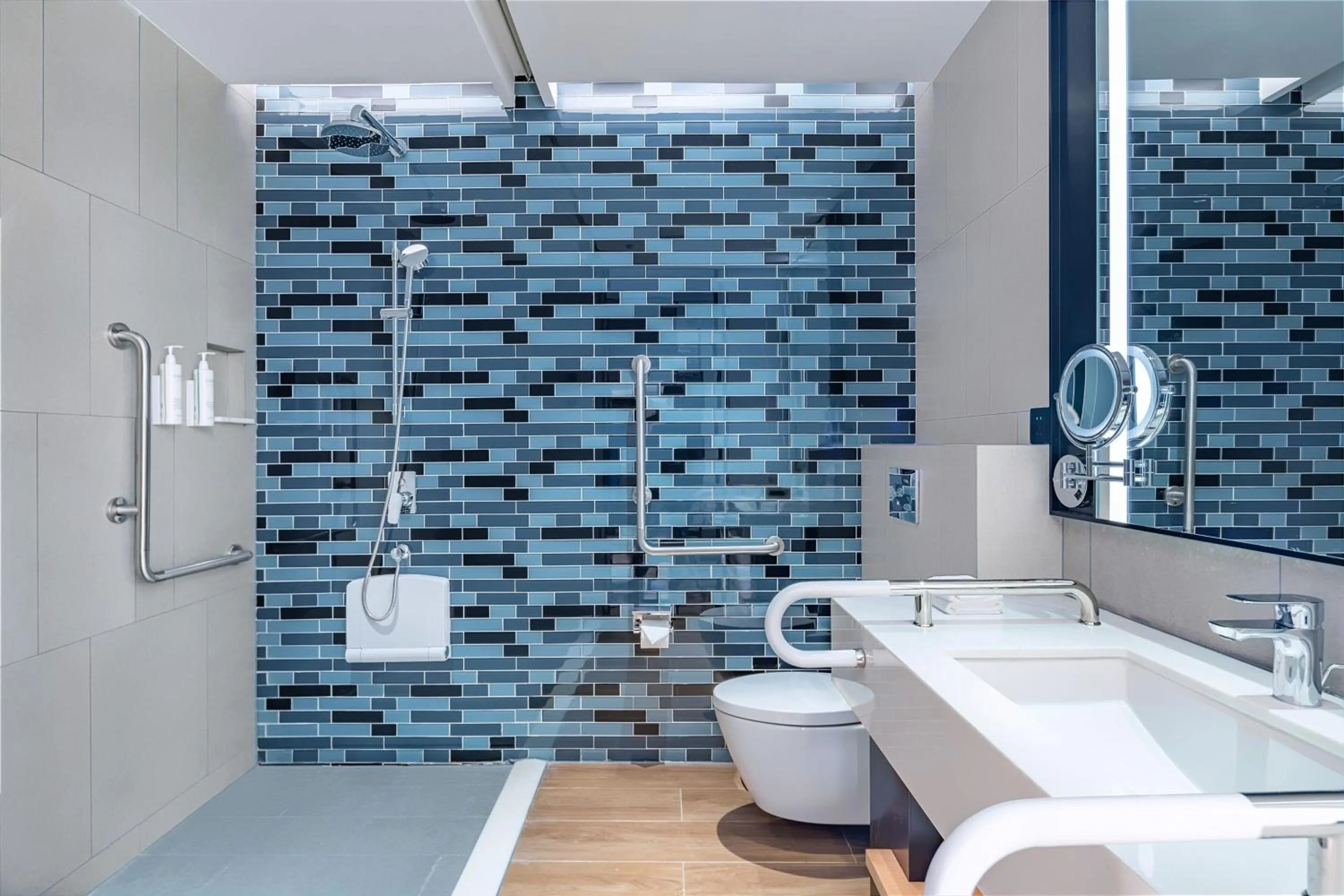 Photo of the whole room in Fairfield by Marriott Beijing Daxing Airport