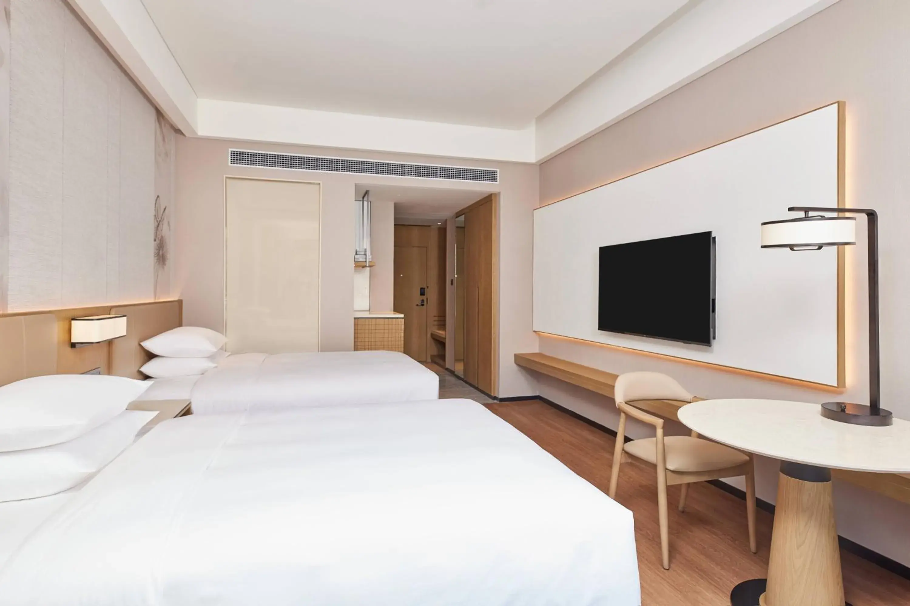 Standard Double Room with Two Double Beds and Mountain View in Courtyard by Marriott Jiuzhaigou Standard Double Room with Two Double Beds and Mountain View in Courtyard by Marriott Jiuzhaigou