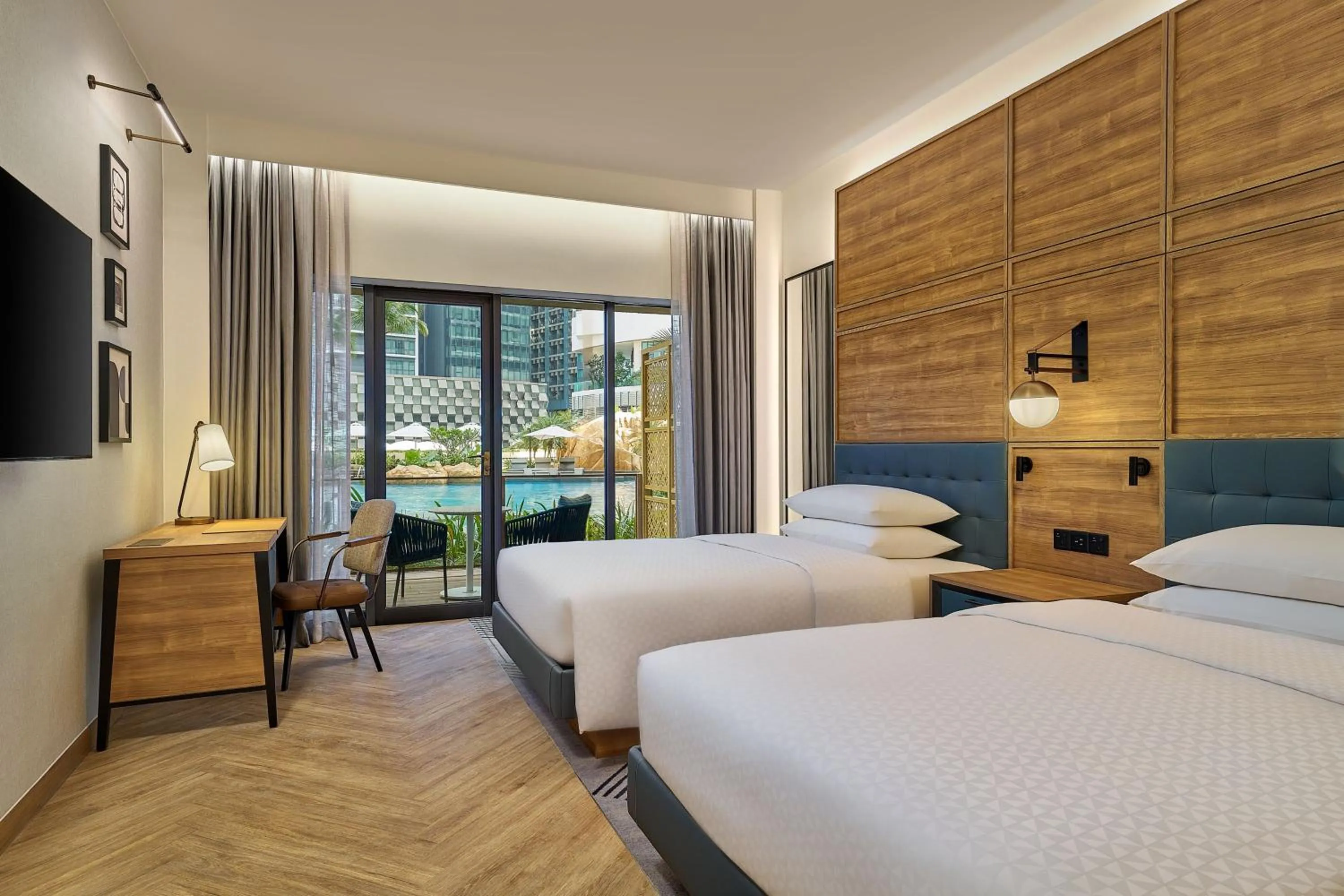 Photo of the whole room, Bed in Four Points by Sheraton Kuala Lumpur, City Centre