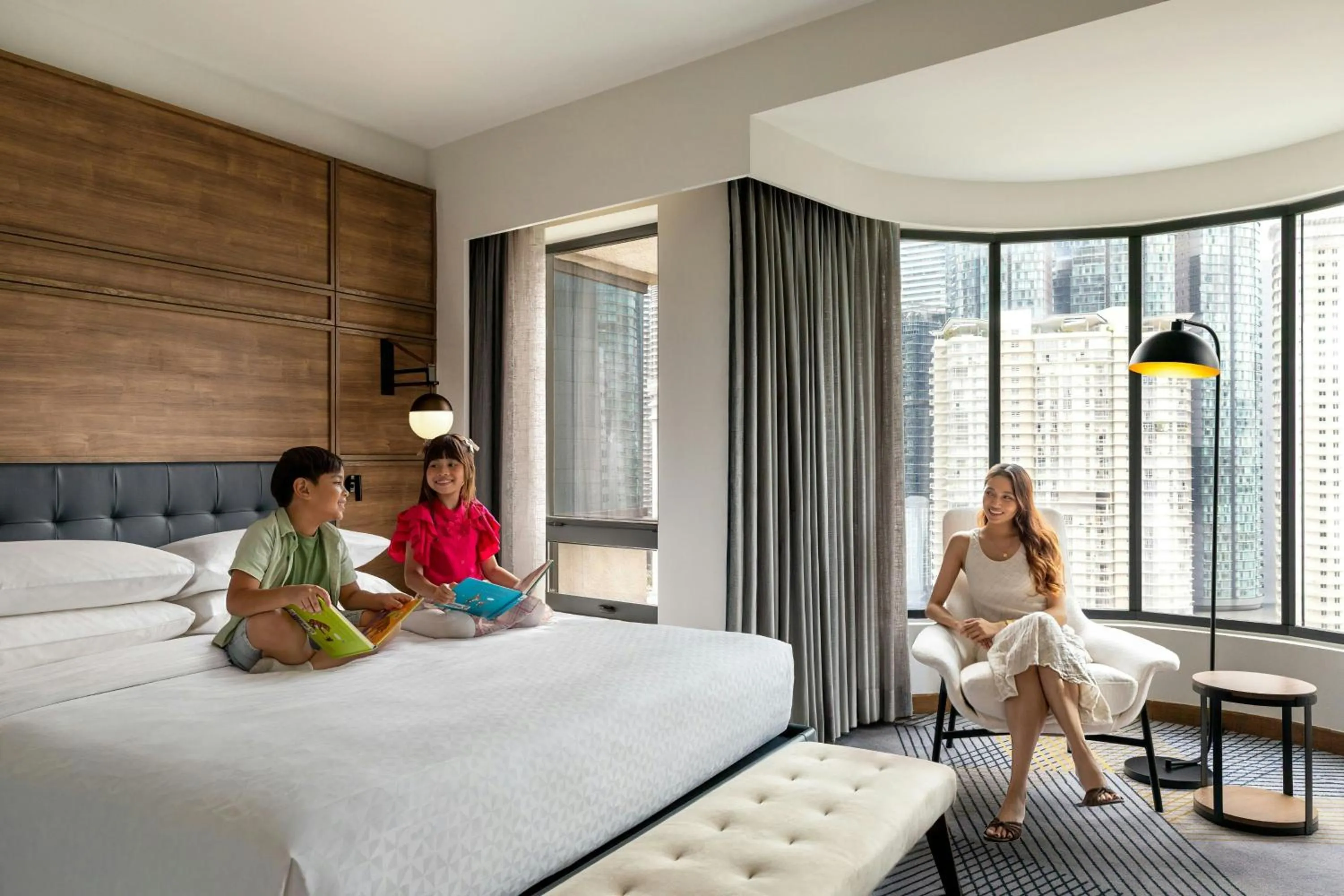 Bedroom, Bed in Four Points by Sheraton Kuala Lumpur, City Centre