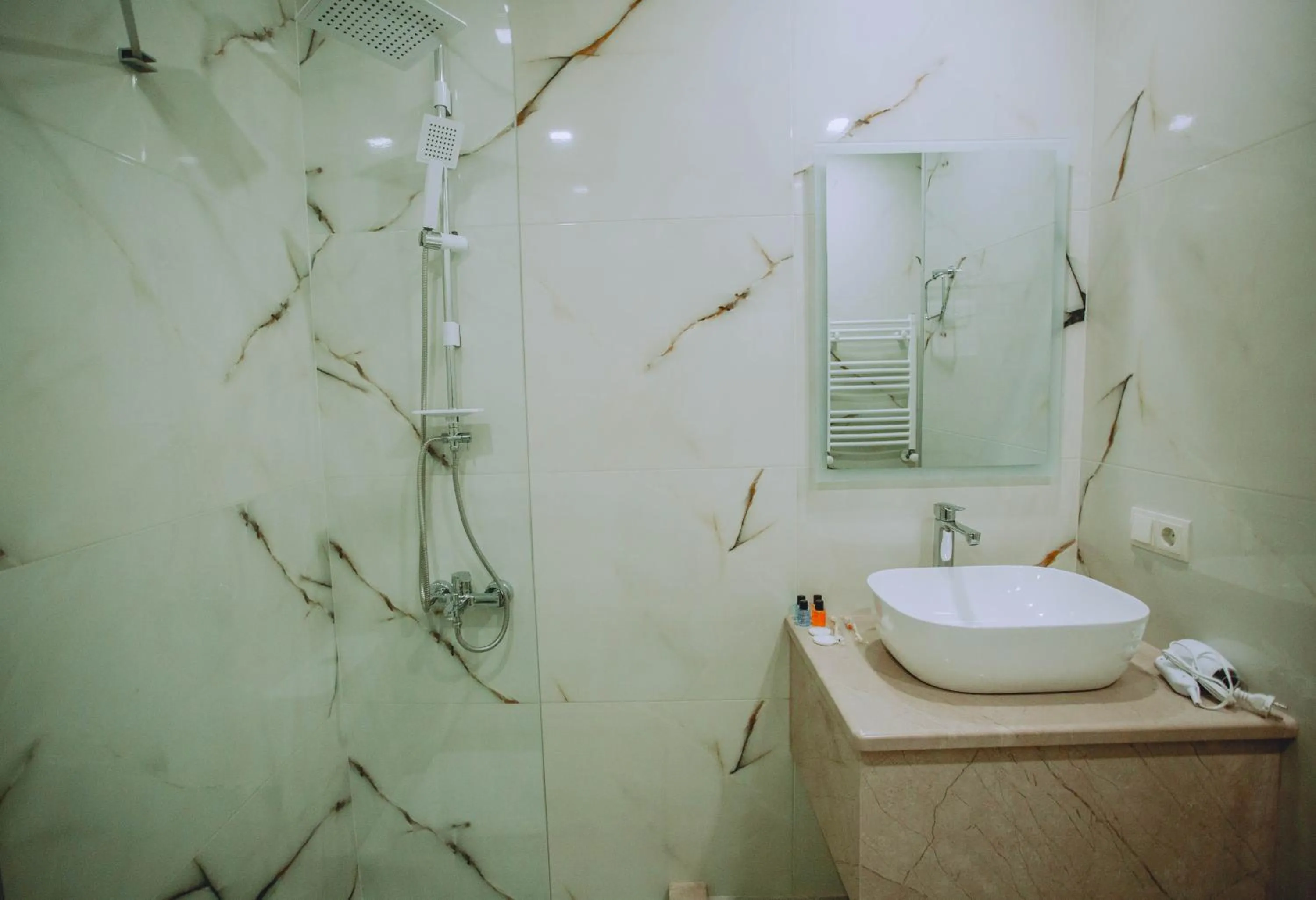 Shower in Royal Medis Hotel