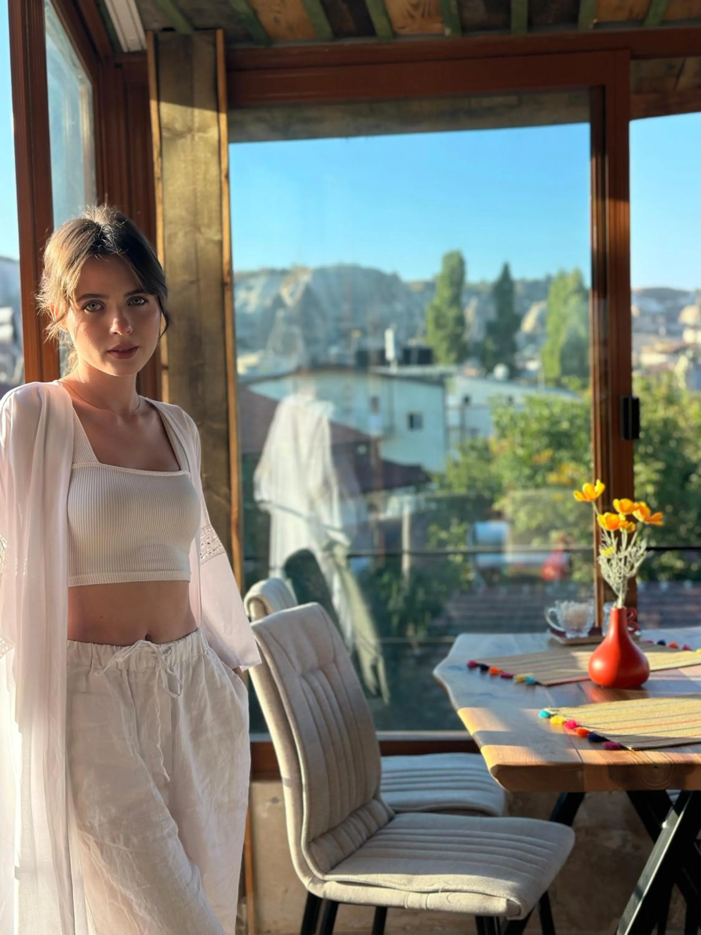 Day in Aysel Inn House